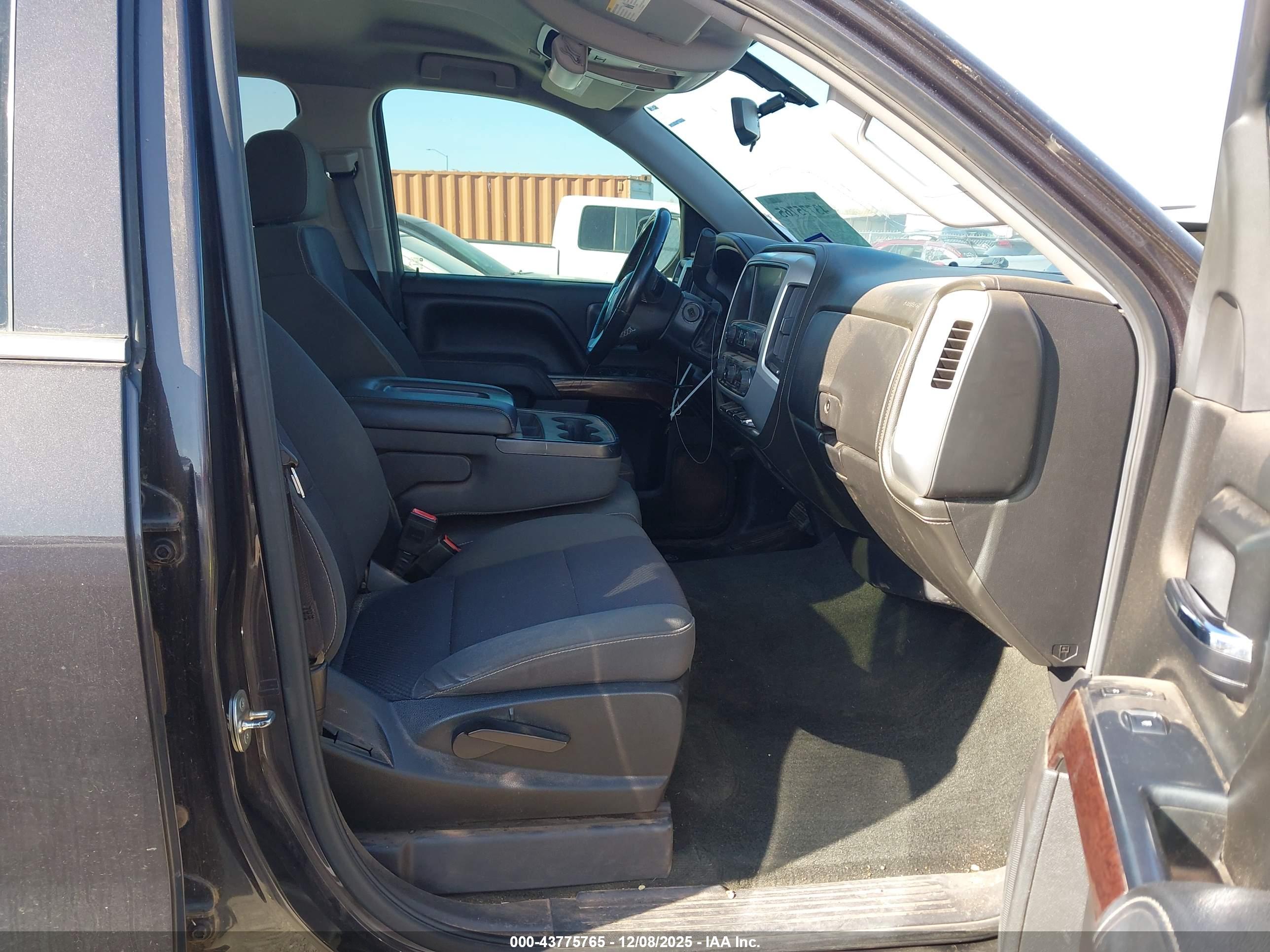 GMC SIERRA image 5