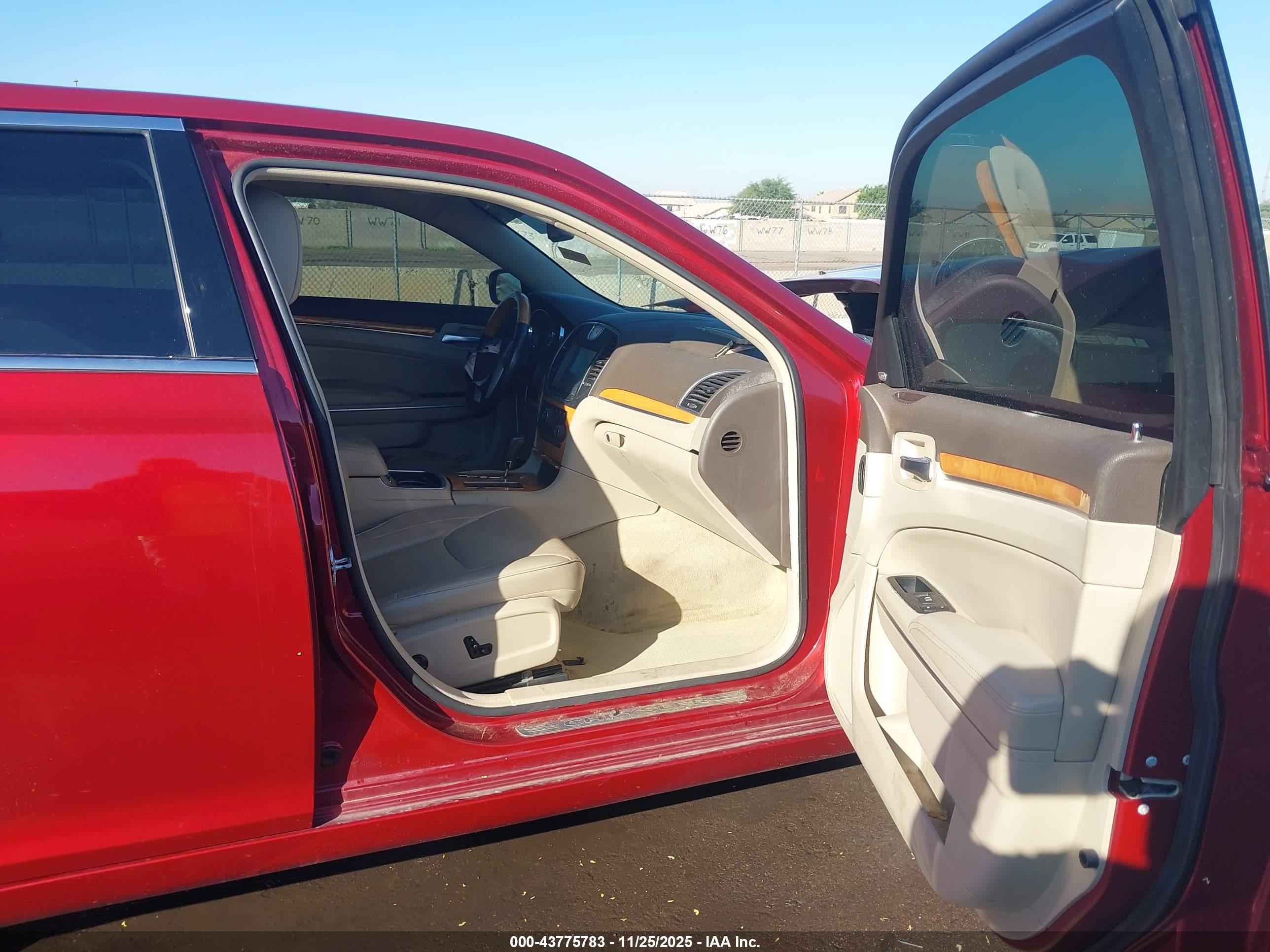CHRYSLER 300C image 5