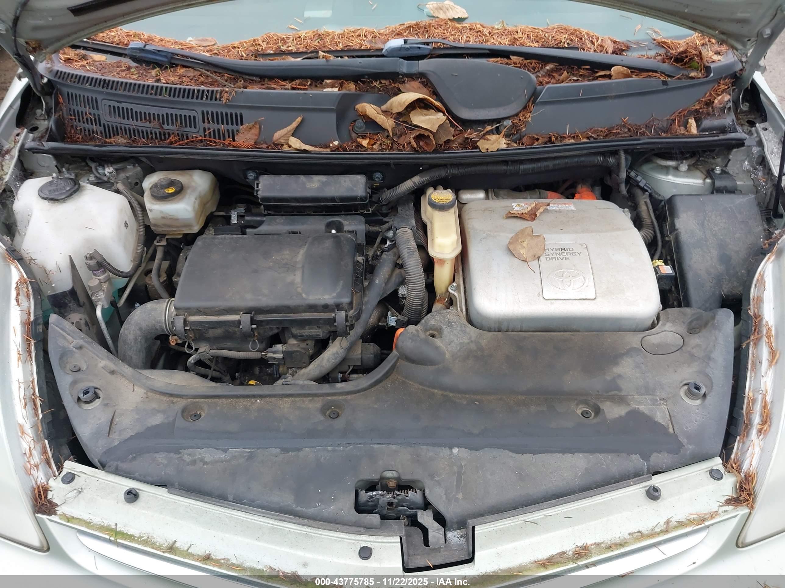 TOYOTA PRIUS image 10