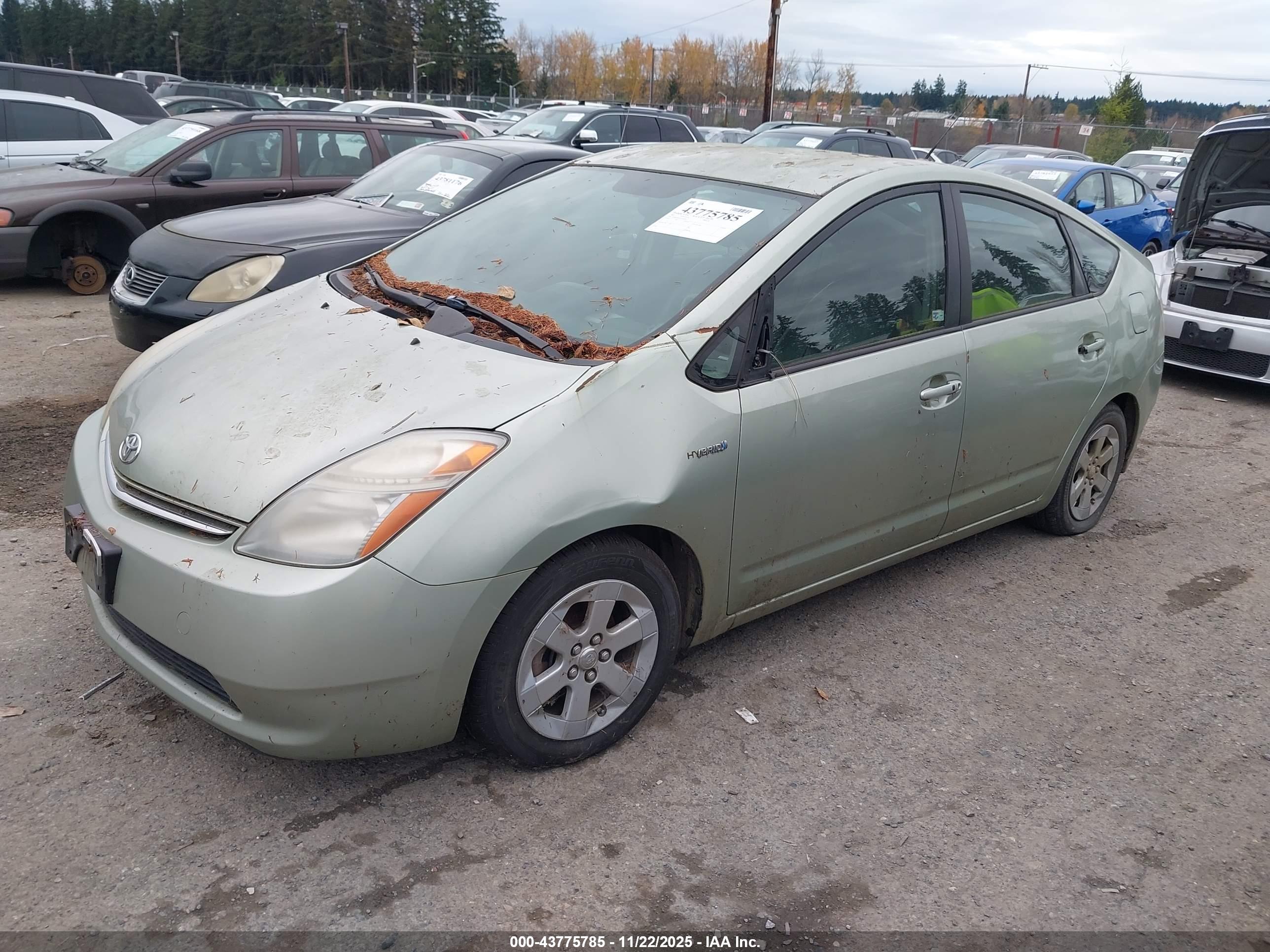 TOYOTA PRIUS image 2