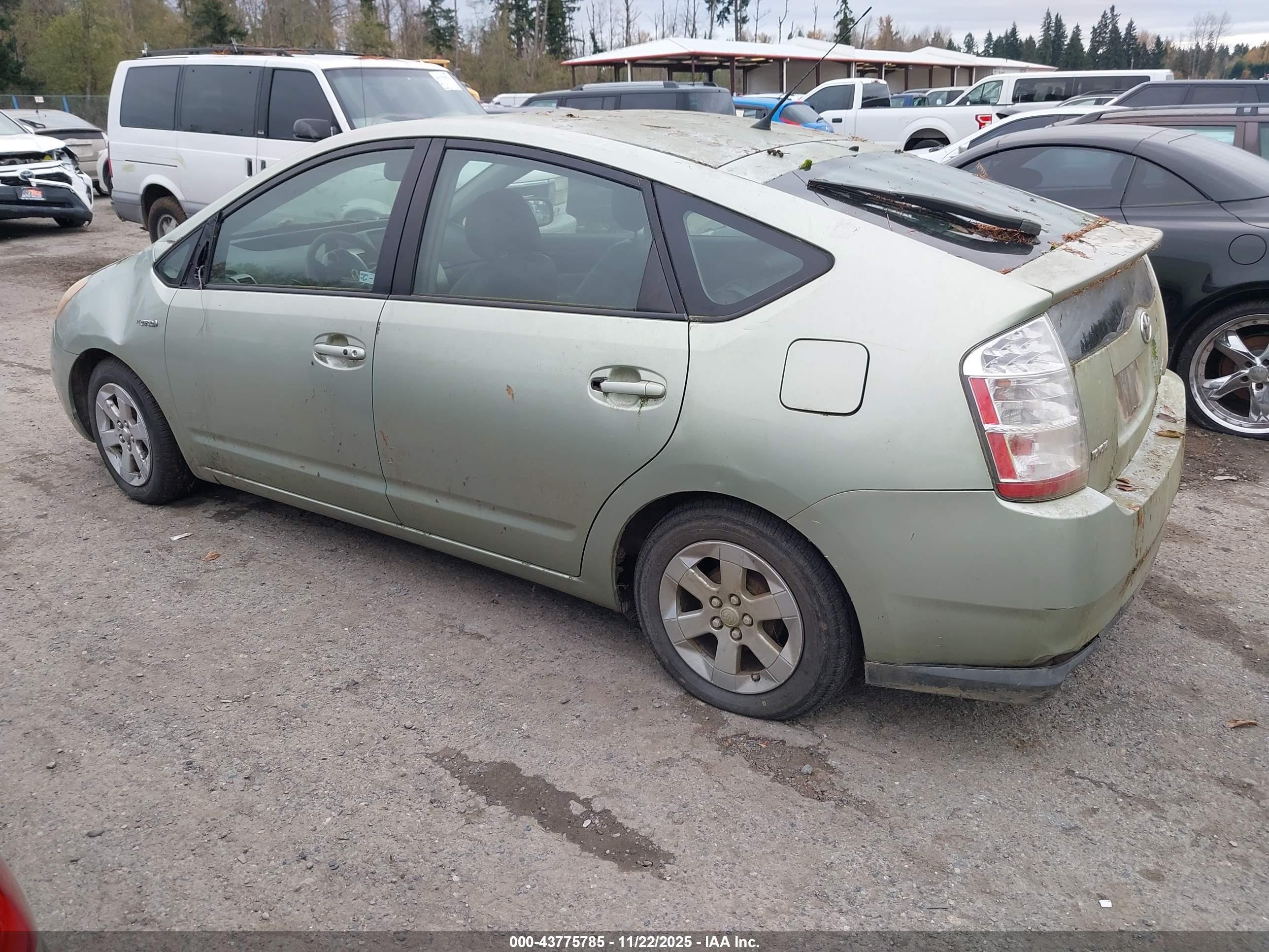 TOYOTA PRIUS image 3