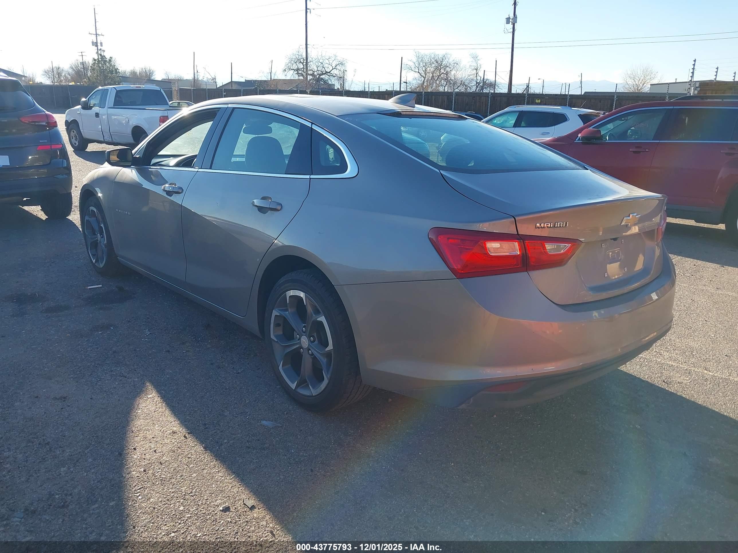 CHEVROLET MALIBU image 3