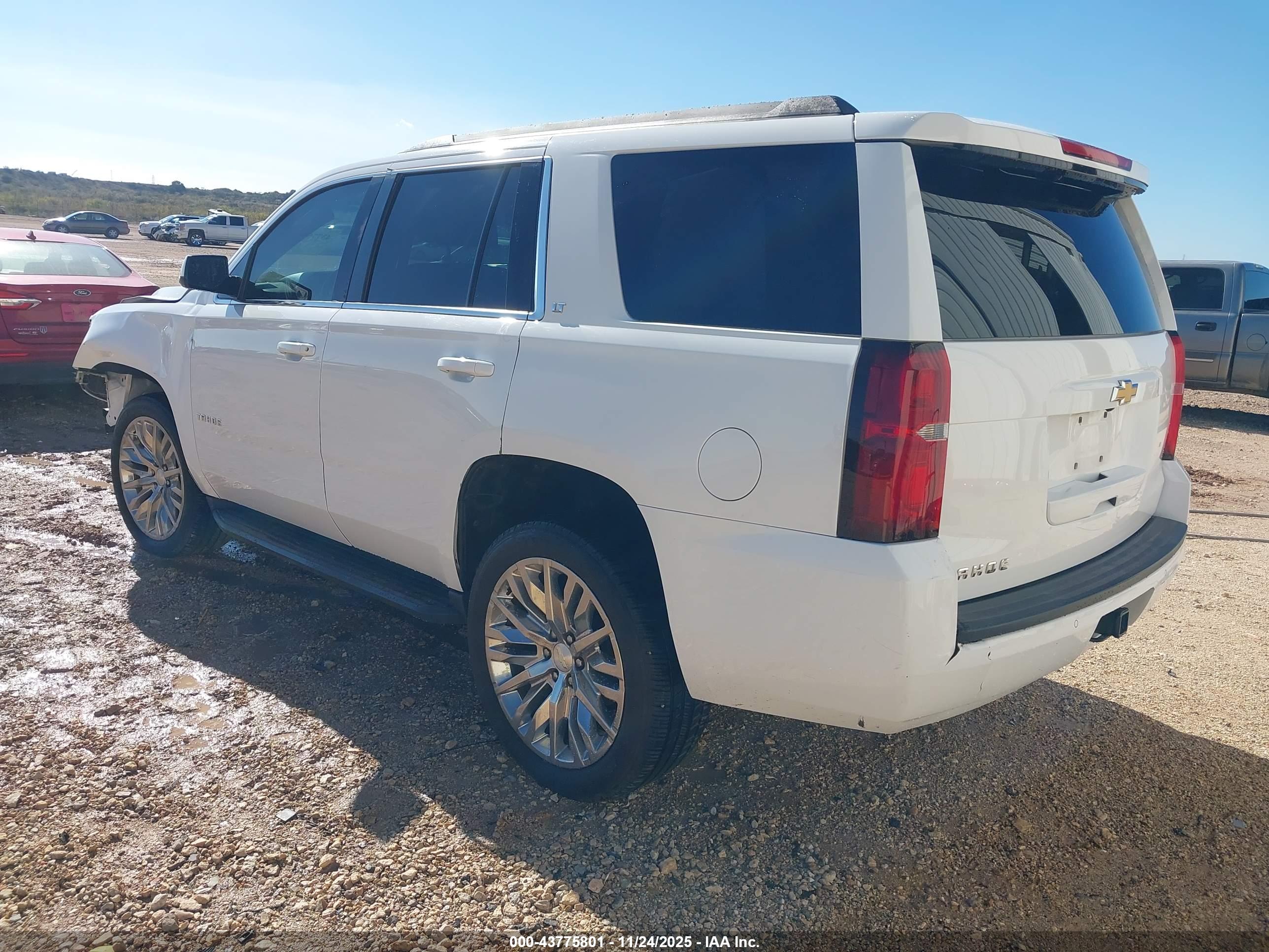 CHEVROLET TAHOE image 3