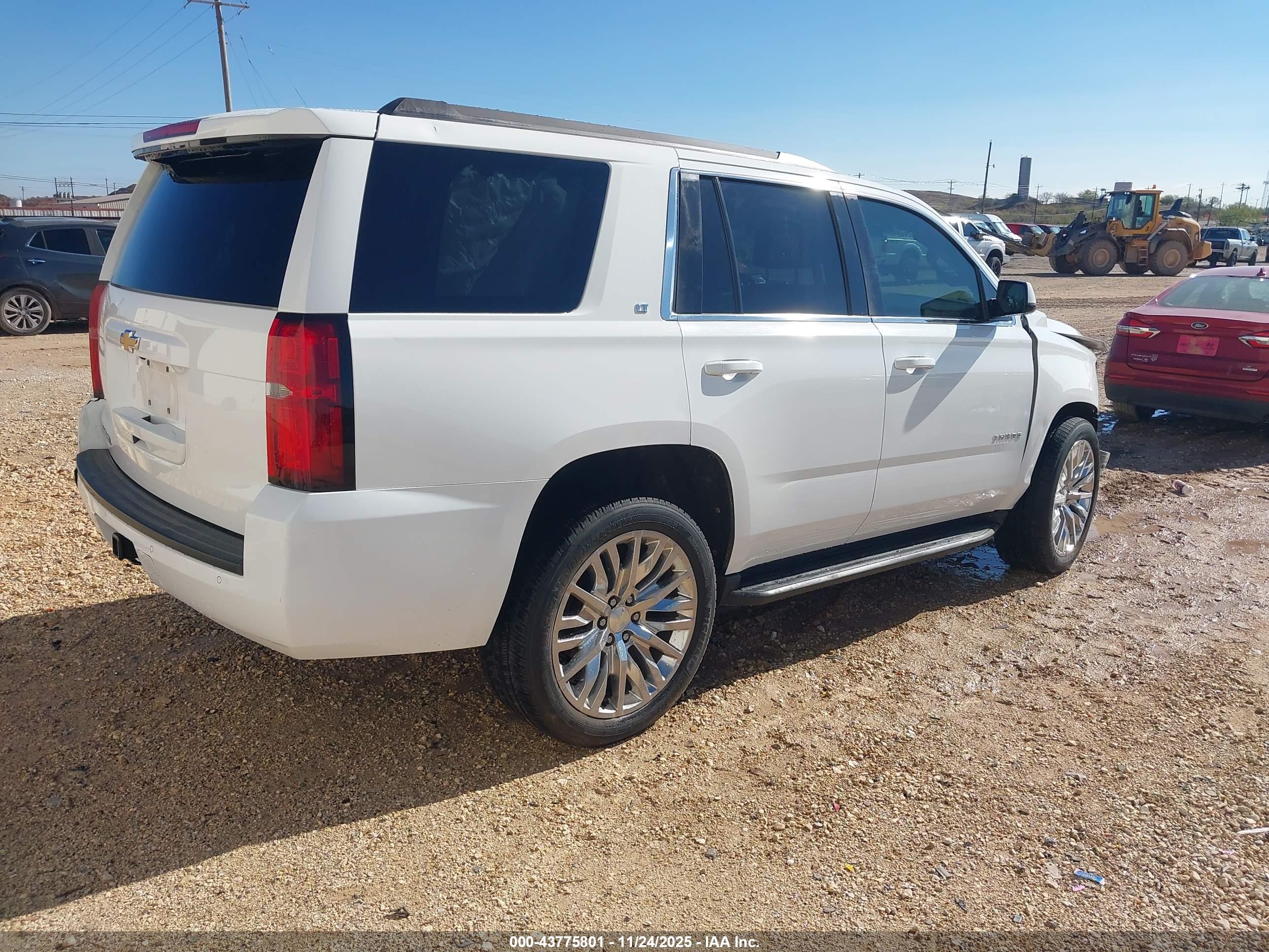 CHEVROLET TAHOE image 4