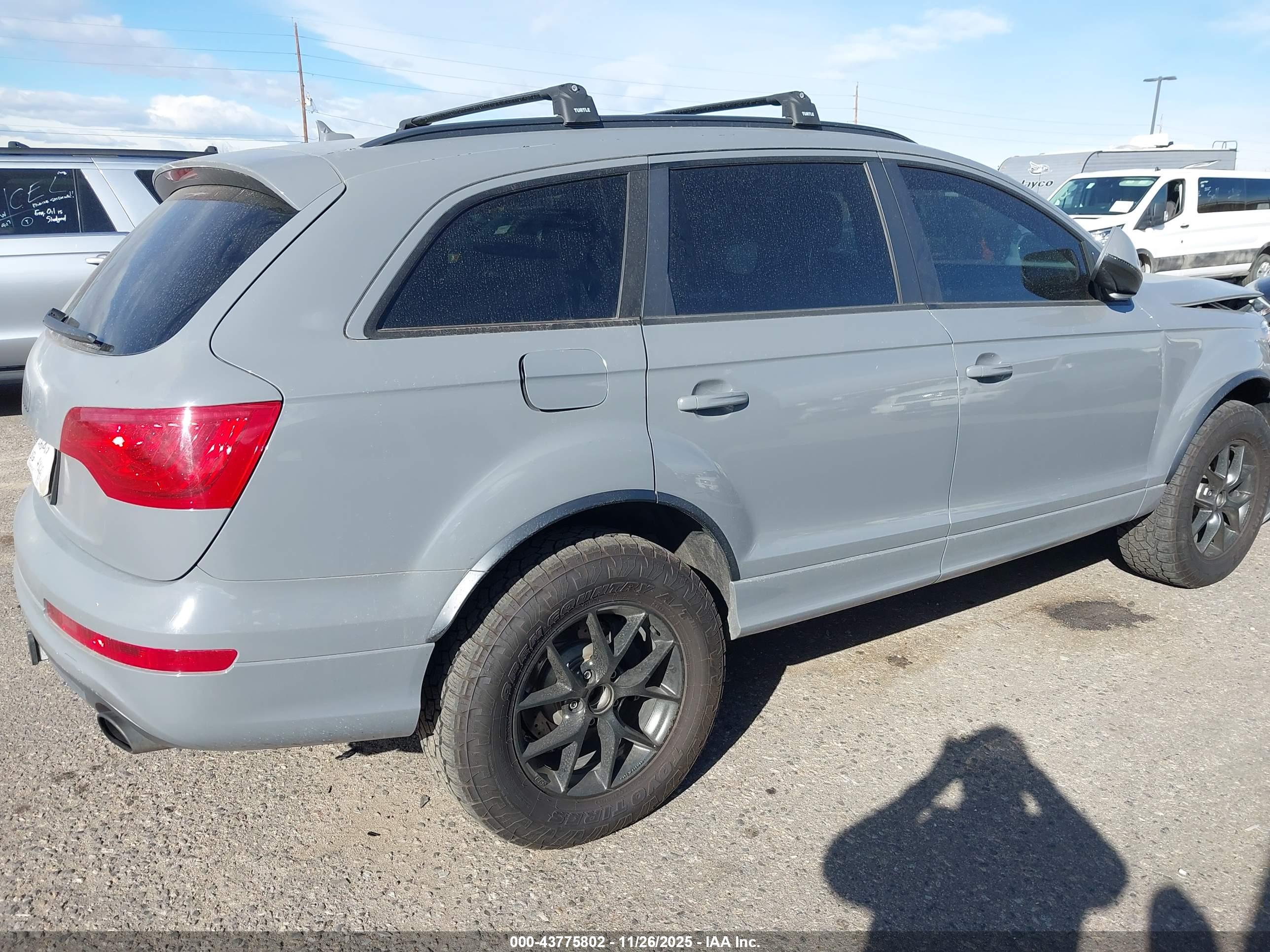 AUDI Q7 image 4