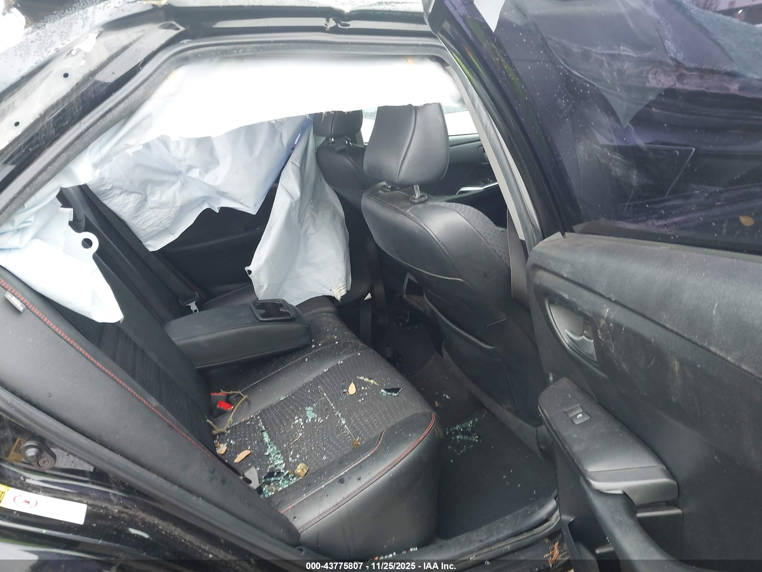 TOYOTA CAMRY image 8