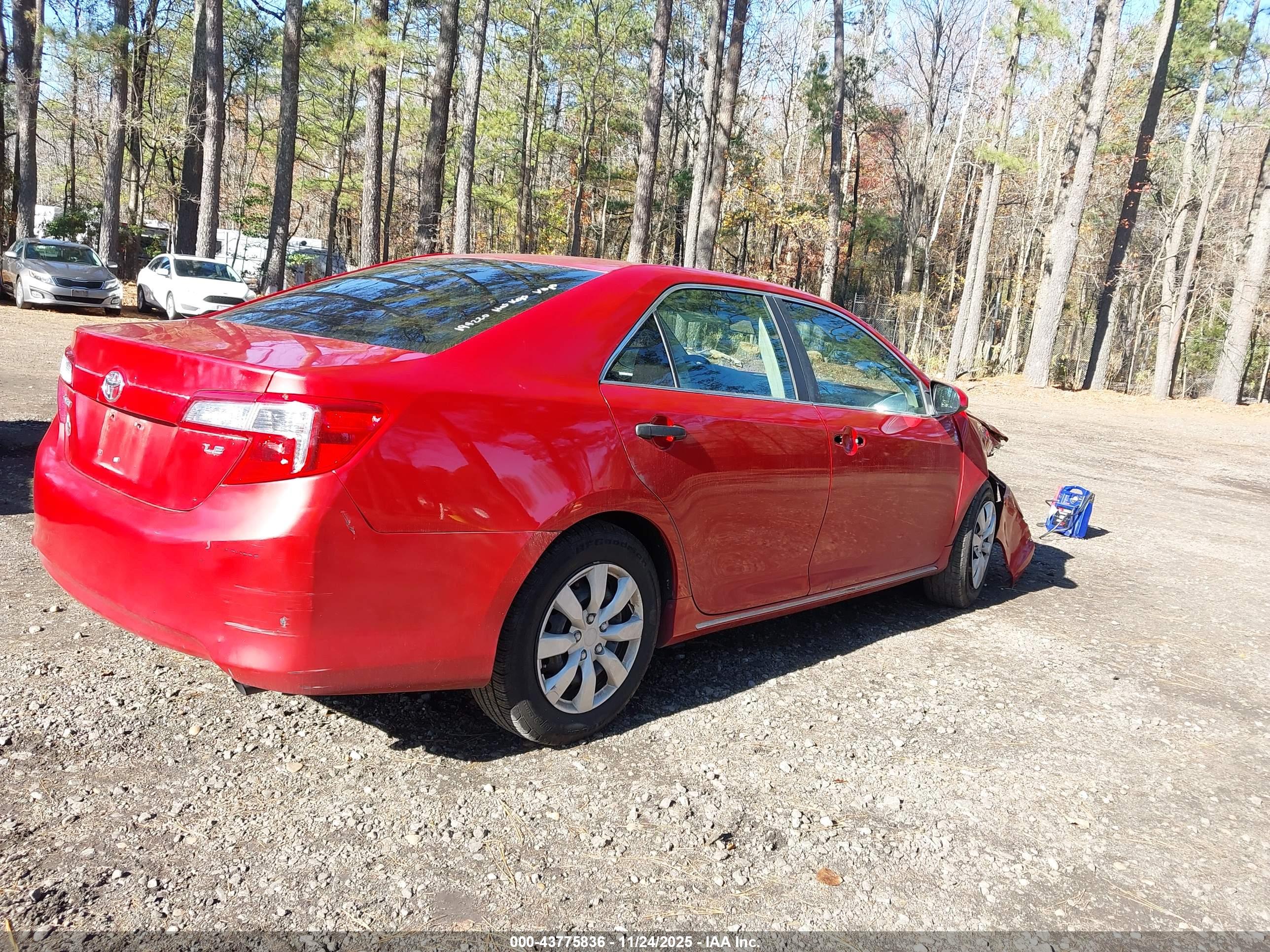 TOYOTA CAMRY image 4