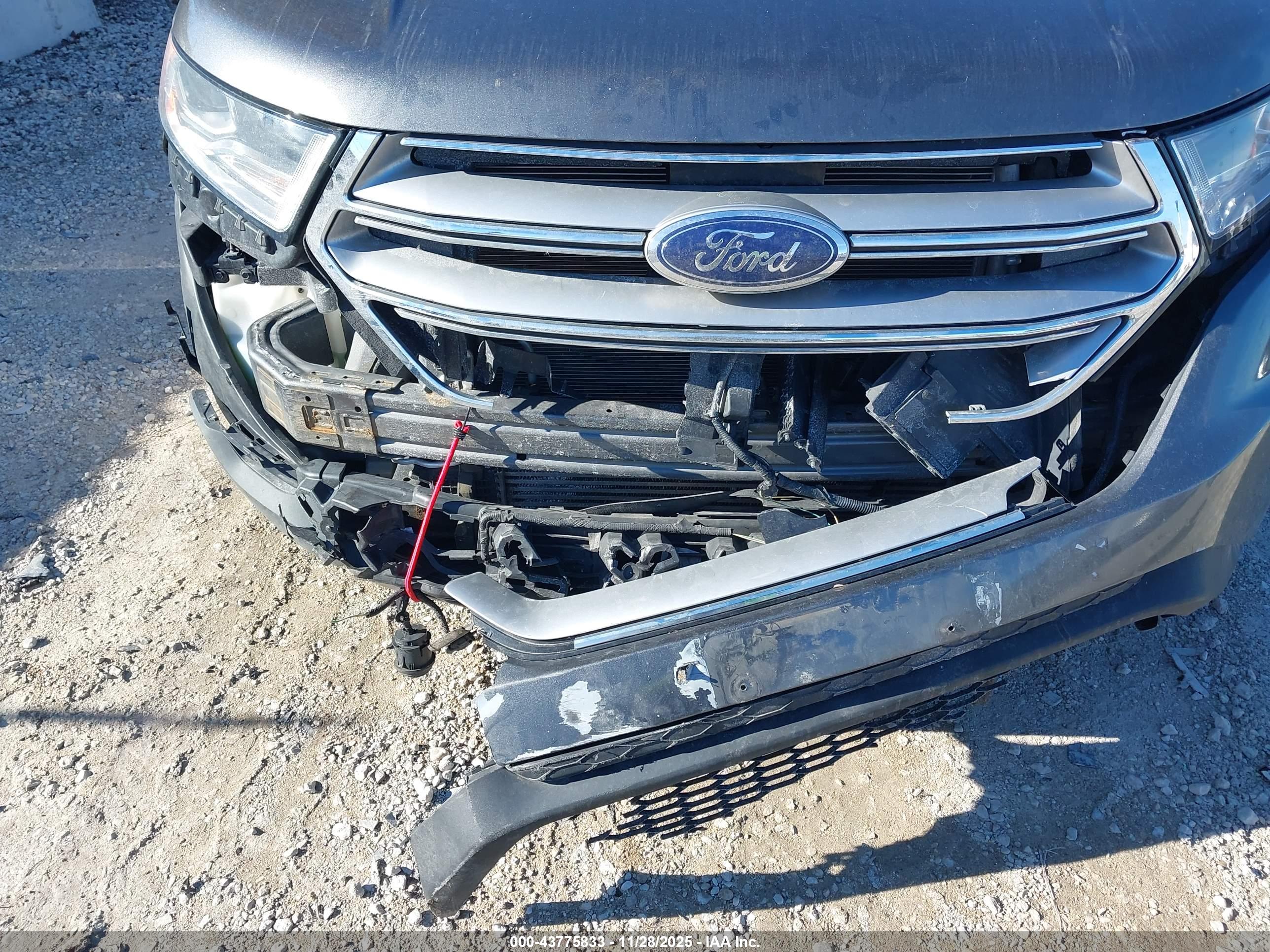 FORD EDGE image 6