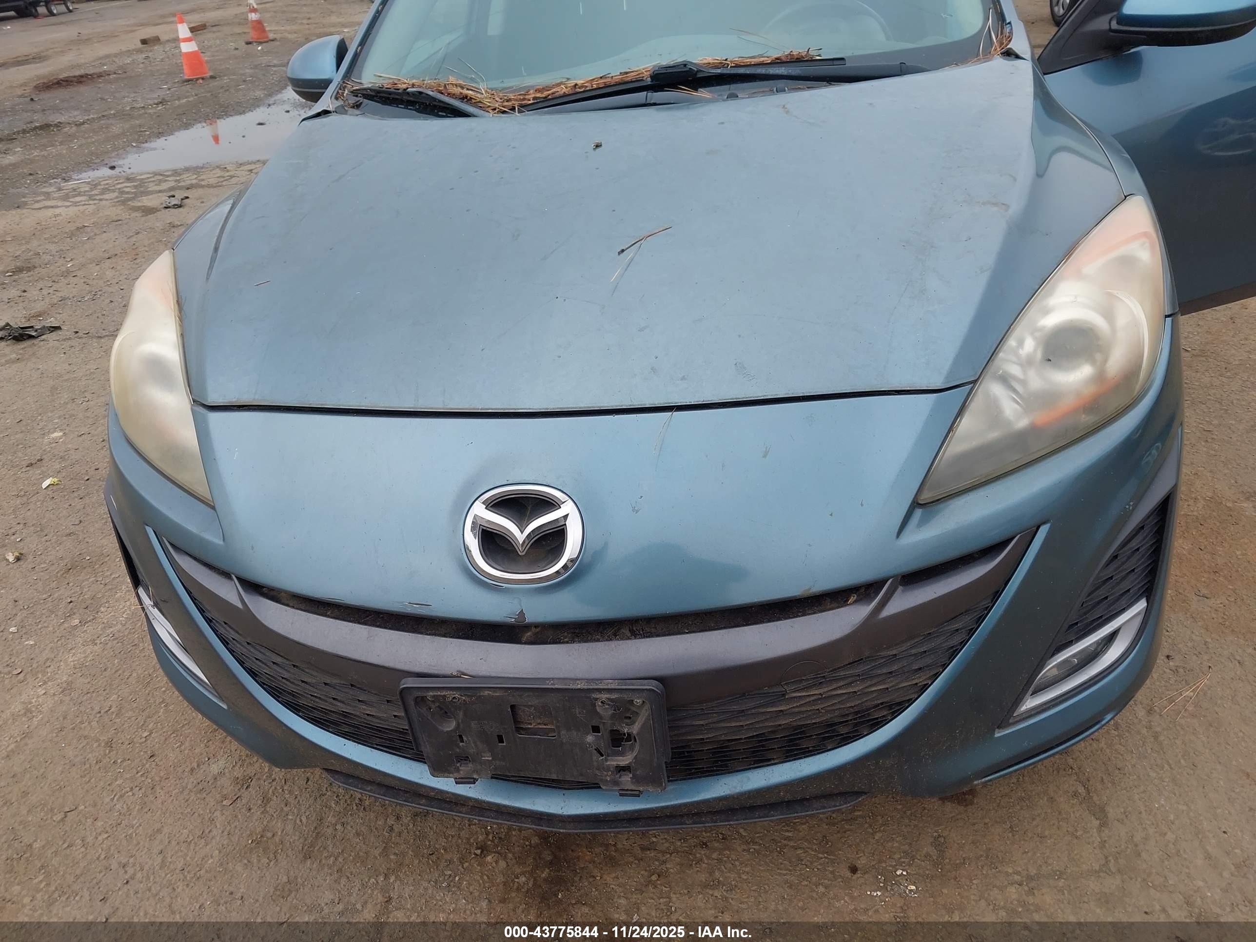 MAZDA MAZDA3 image 6