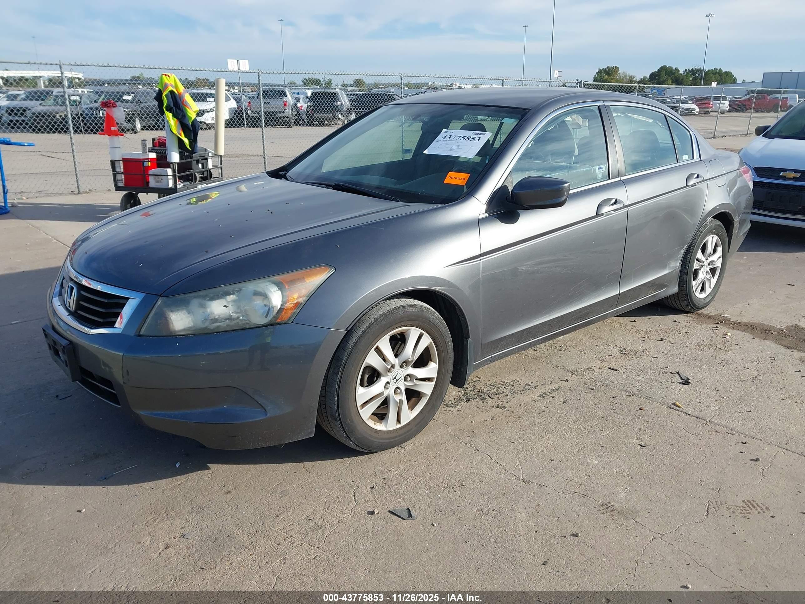 HONDA ACCORD image 2