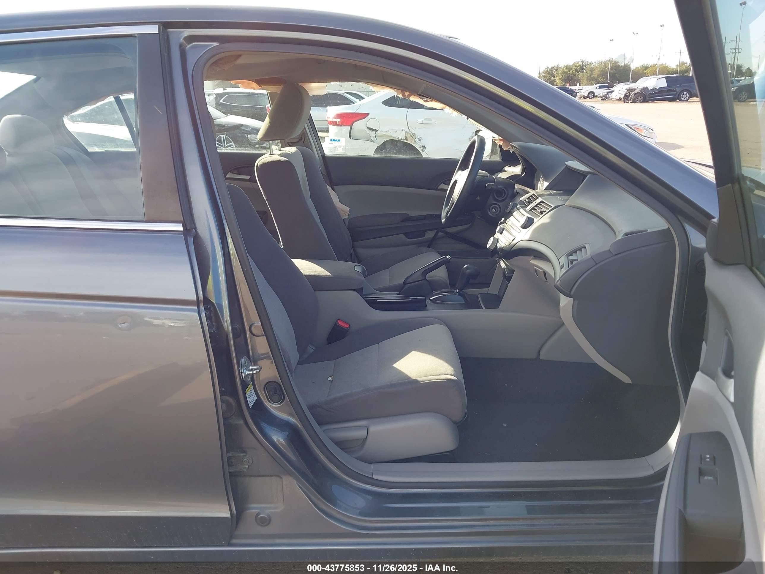 HONDA ACCORD image 5