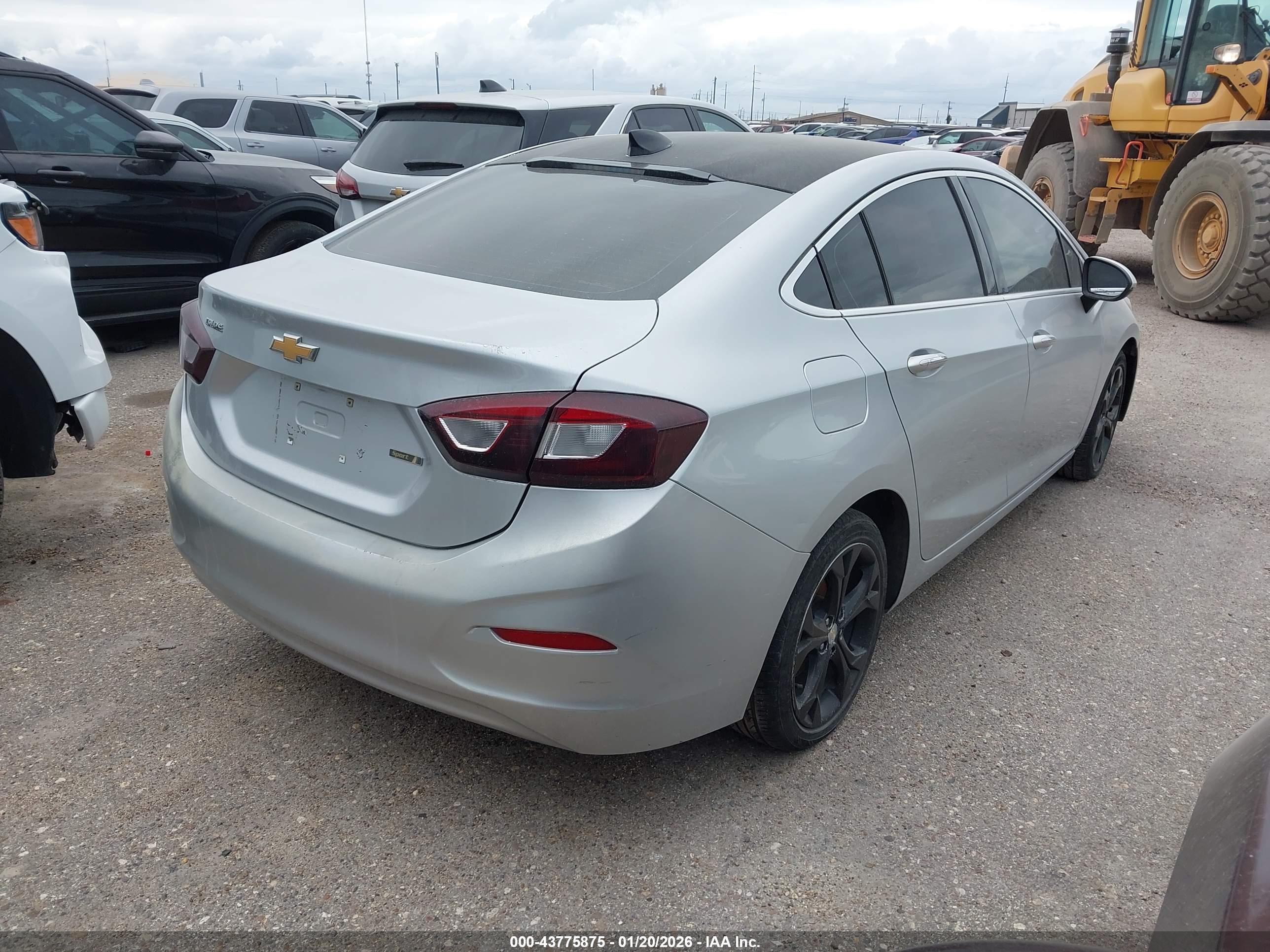 CHEVROLET CRUZE image 4