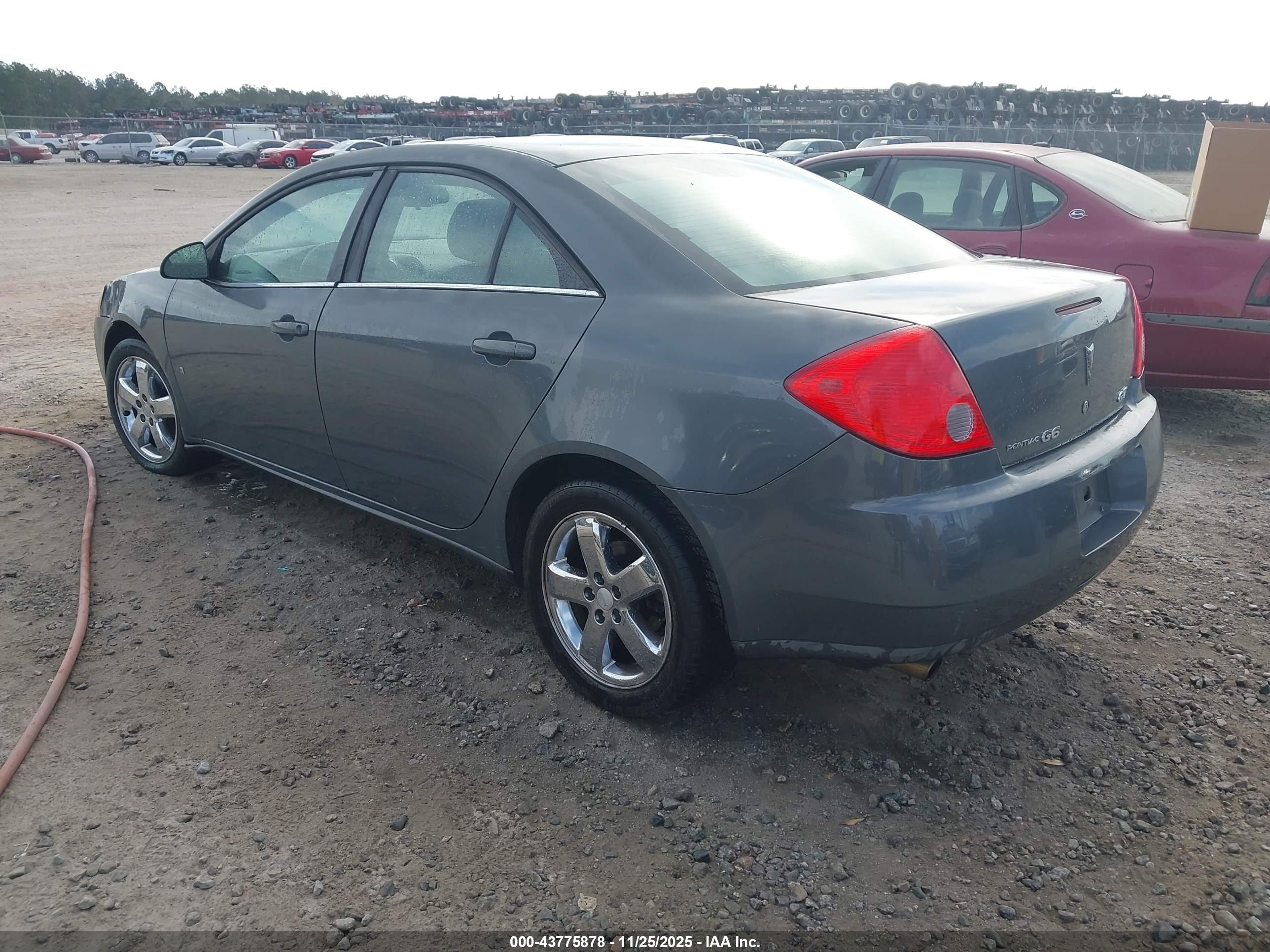 PONTIAC G6 image 3