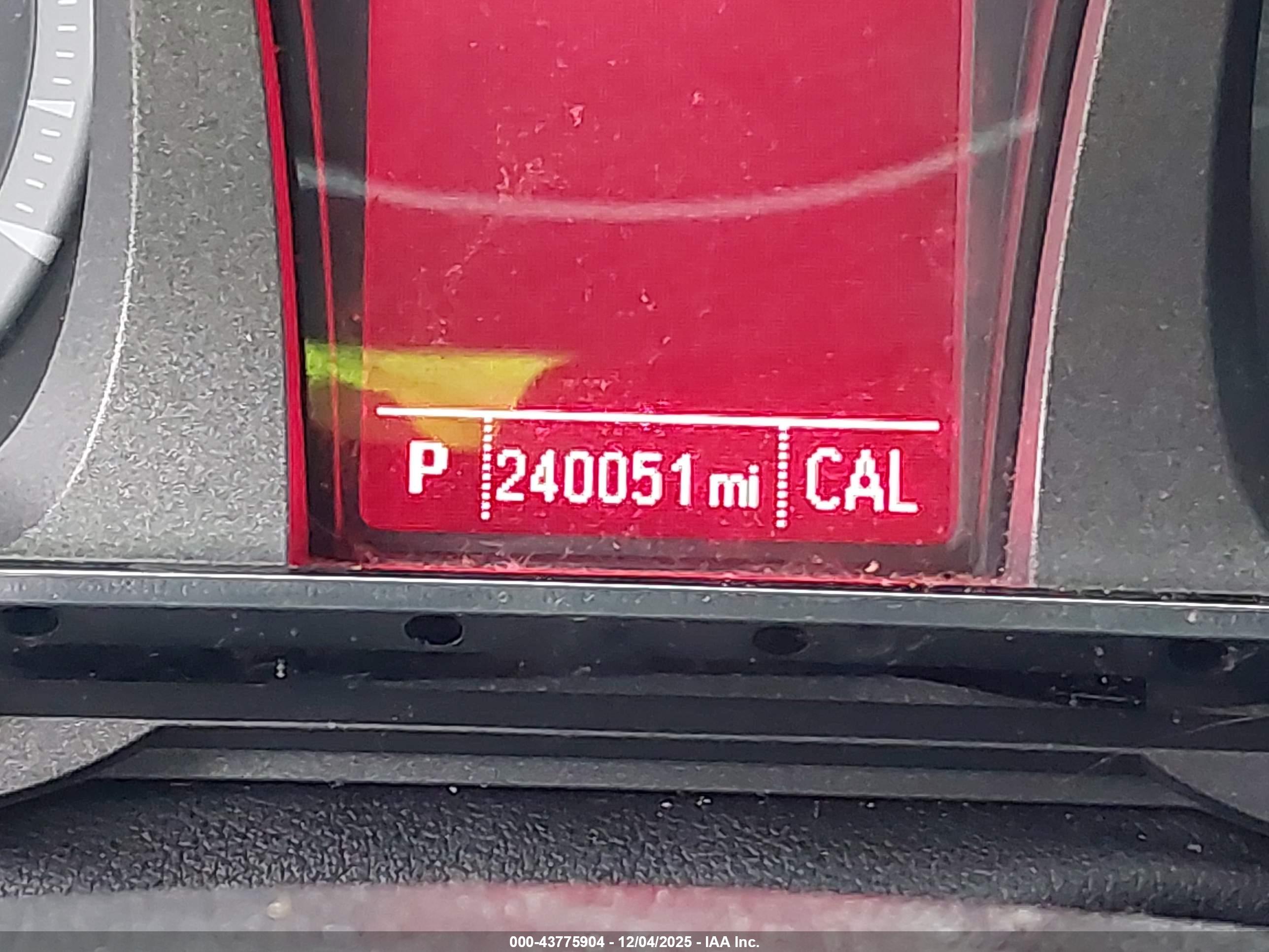 GMC TERRAIN image 7