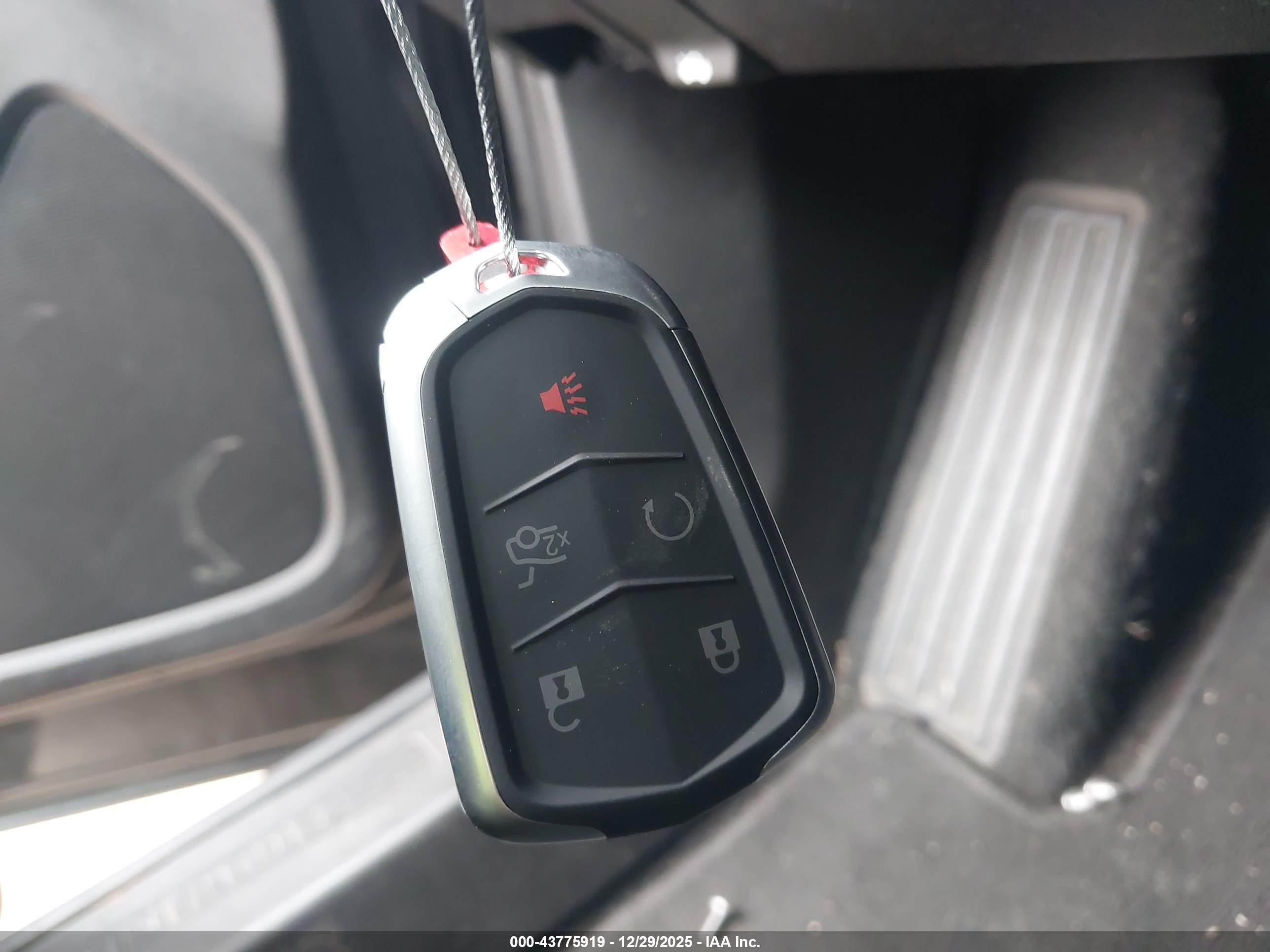 CHEVROLET EQUINOX image 11