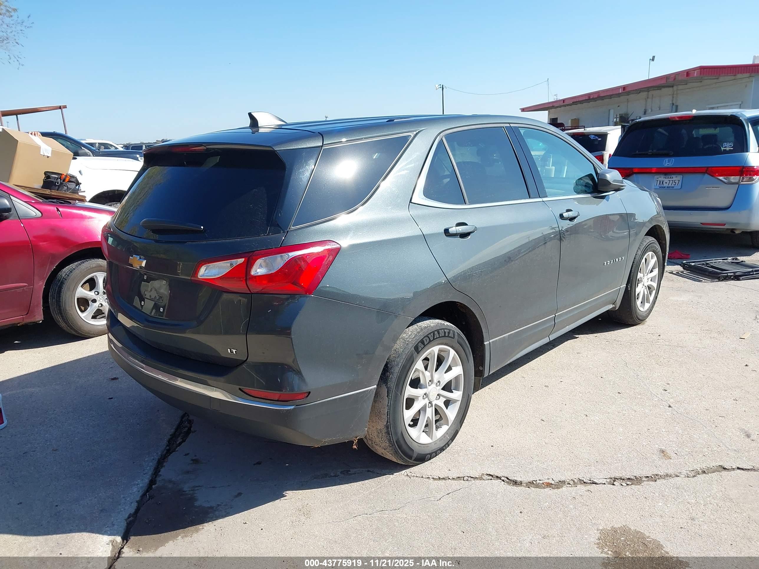 CHEVROLET EQUINOX image 4