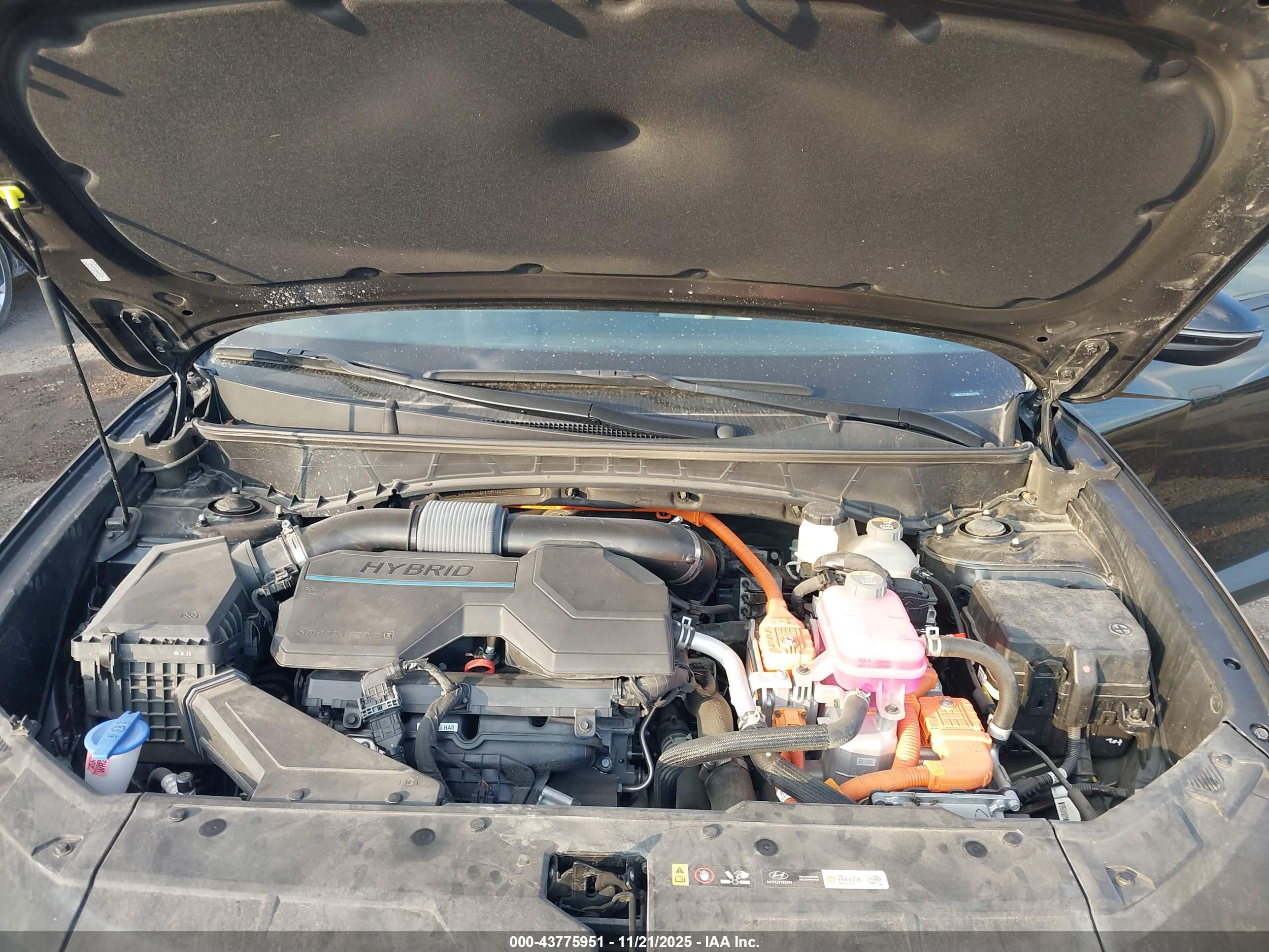 HYUNDAI TUCSON image 10