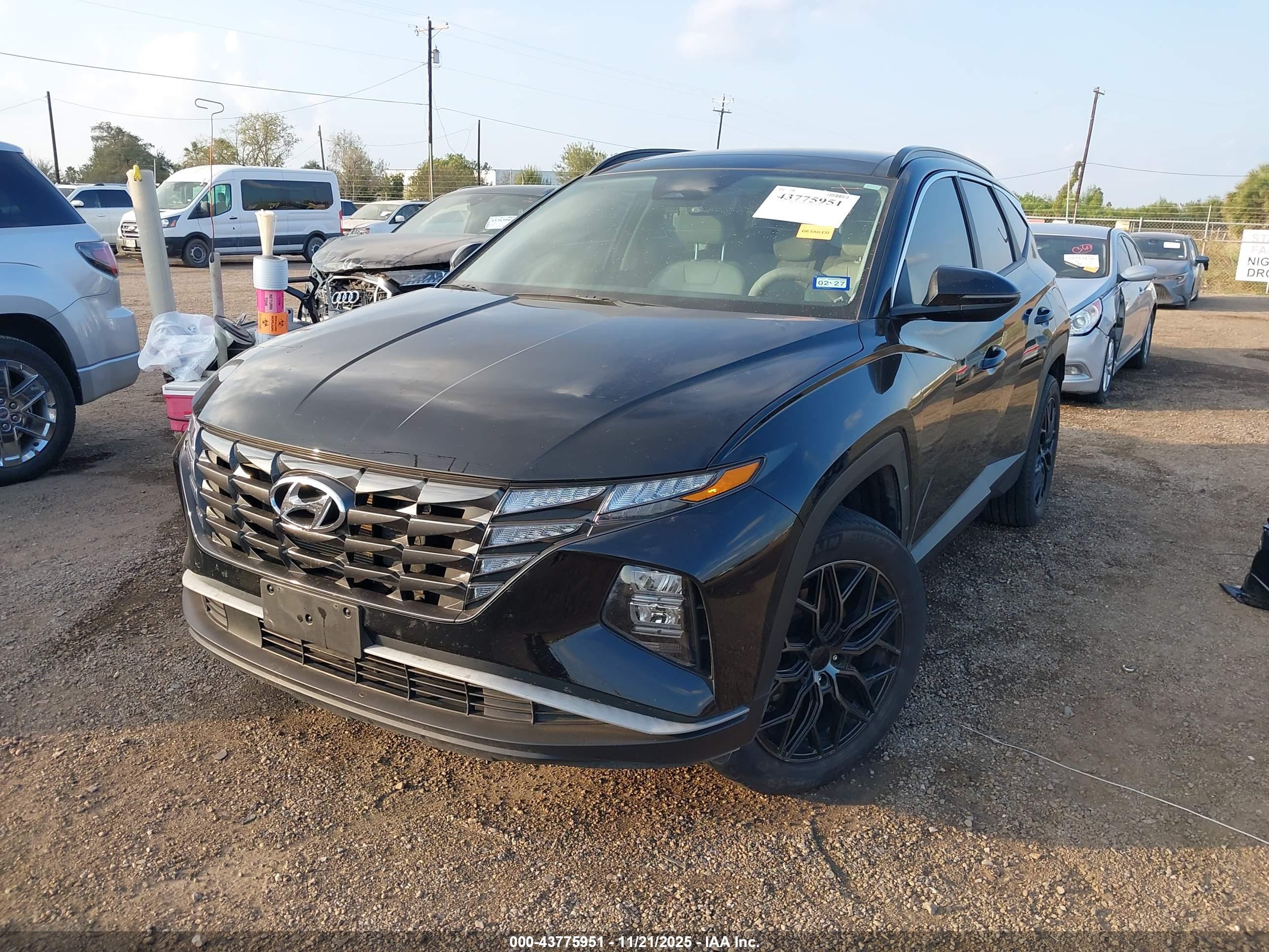 HYUNDAI TUCSON image 6