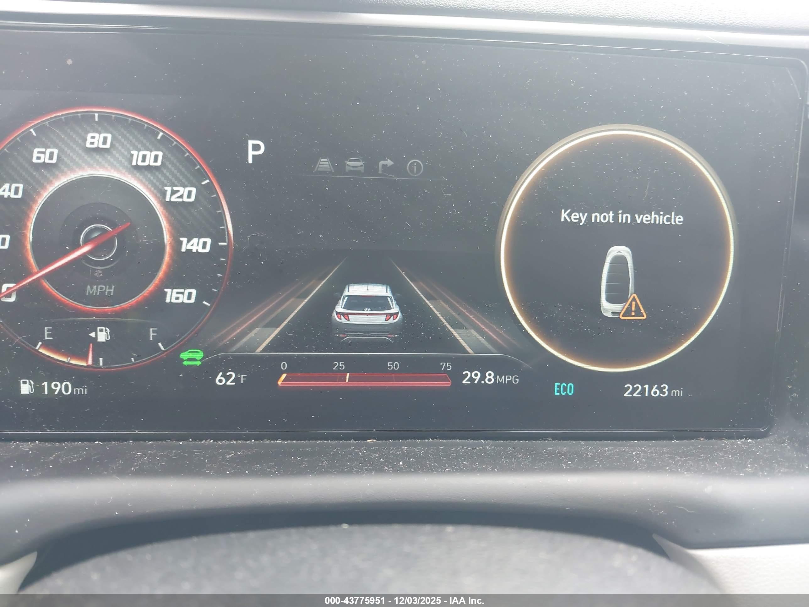 HYUNDAI TUCSON image 7