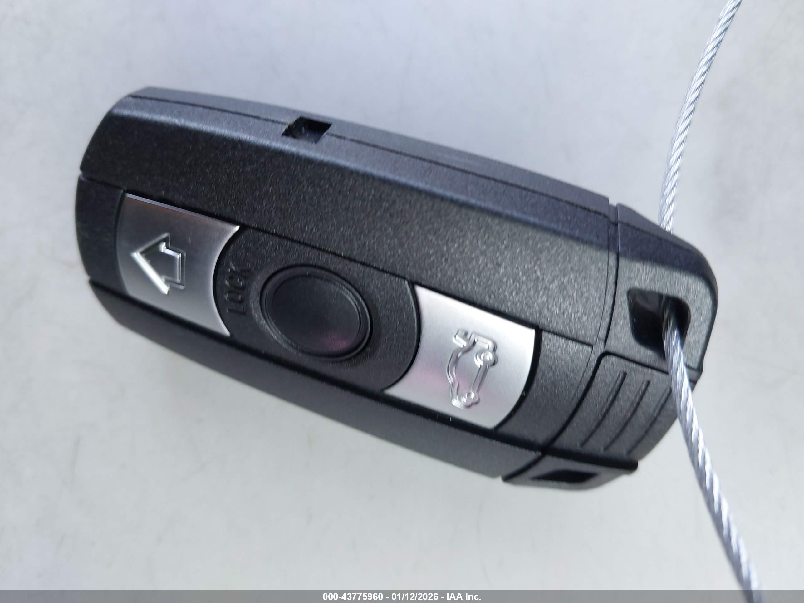 BMW 328I image 11