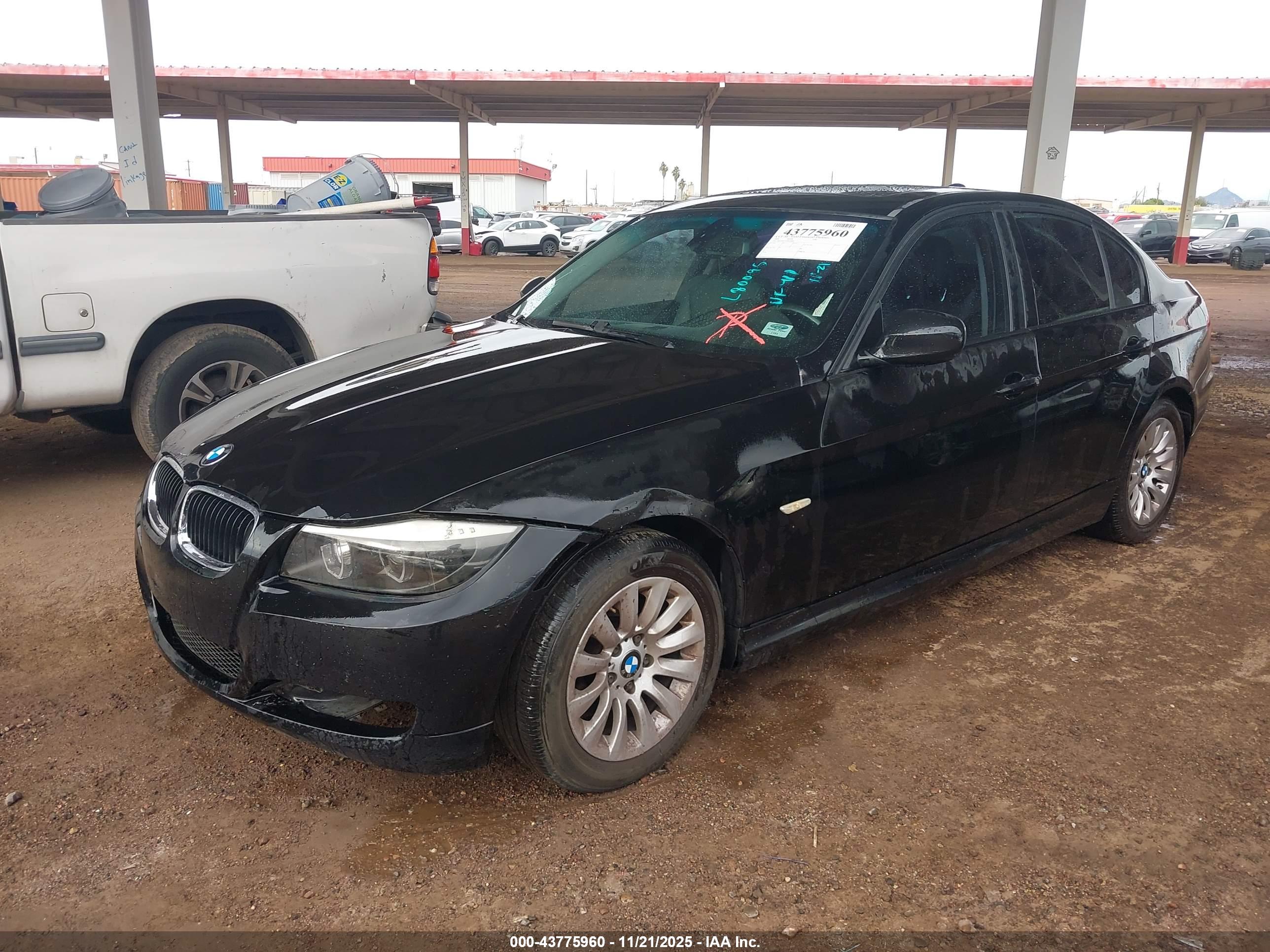 BMW 328I image 2