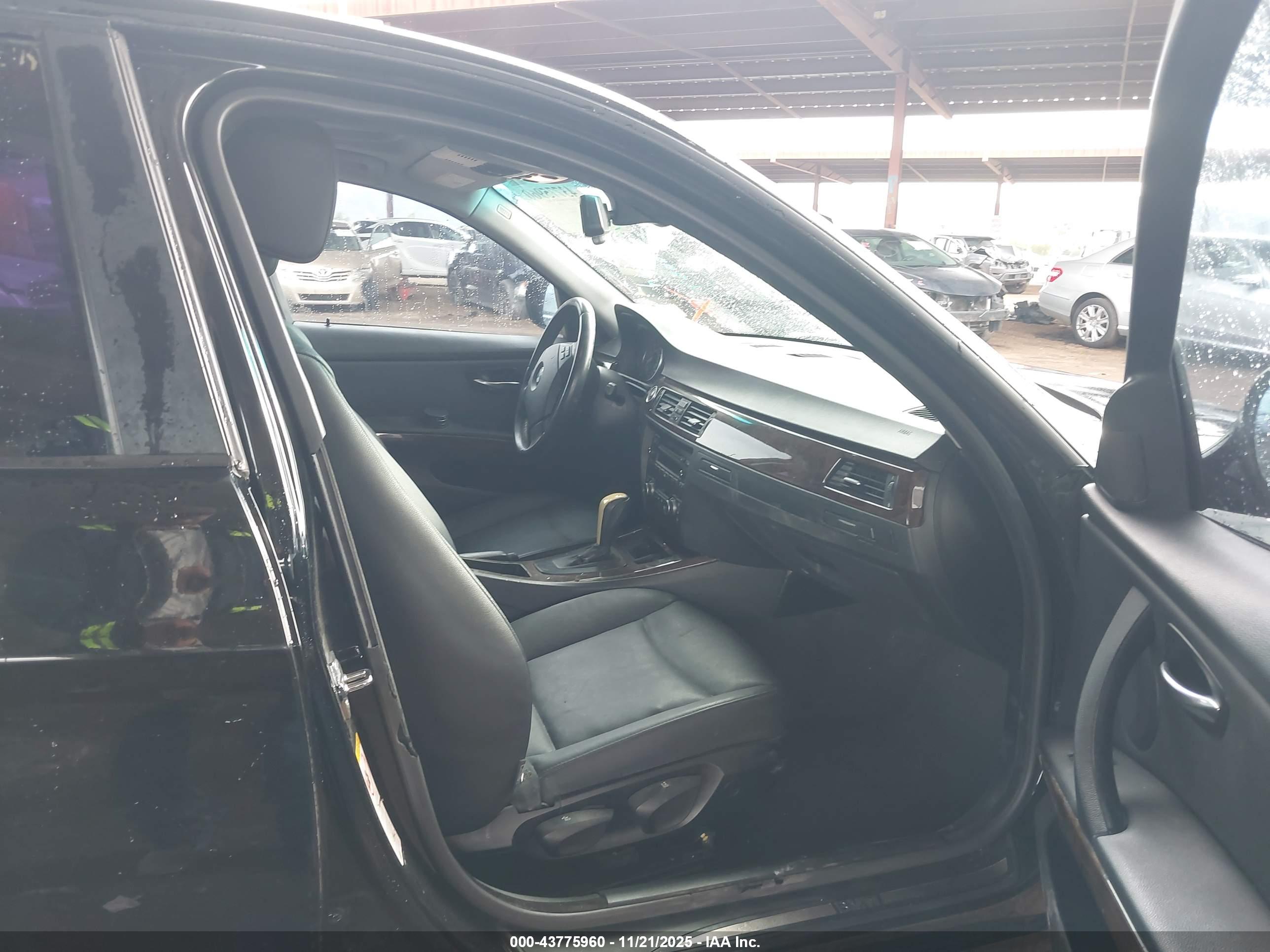BMW 328I image 5