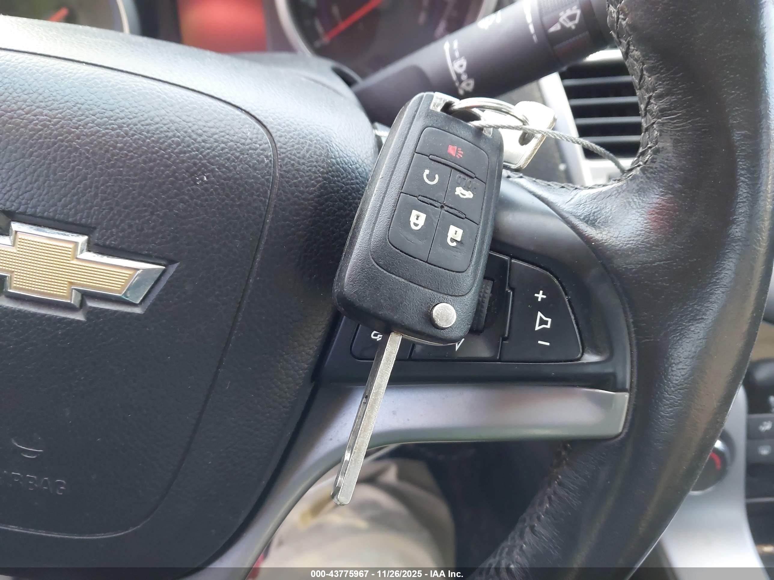 CHEVROLET CRUZE image 11