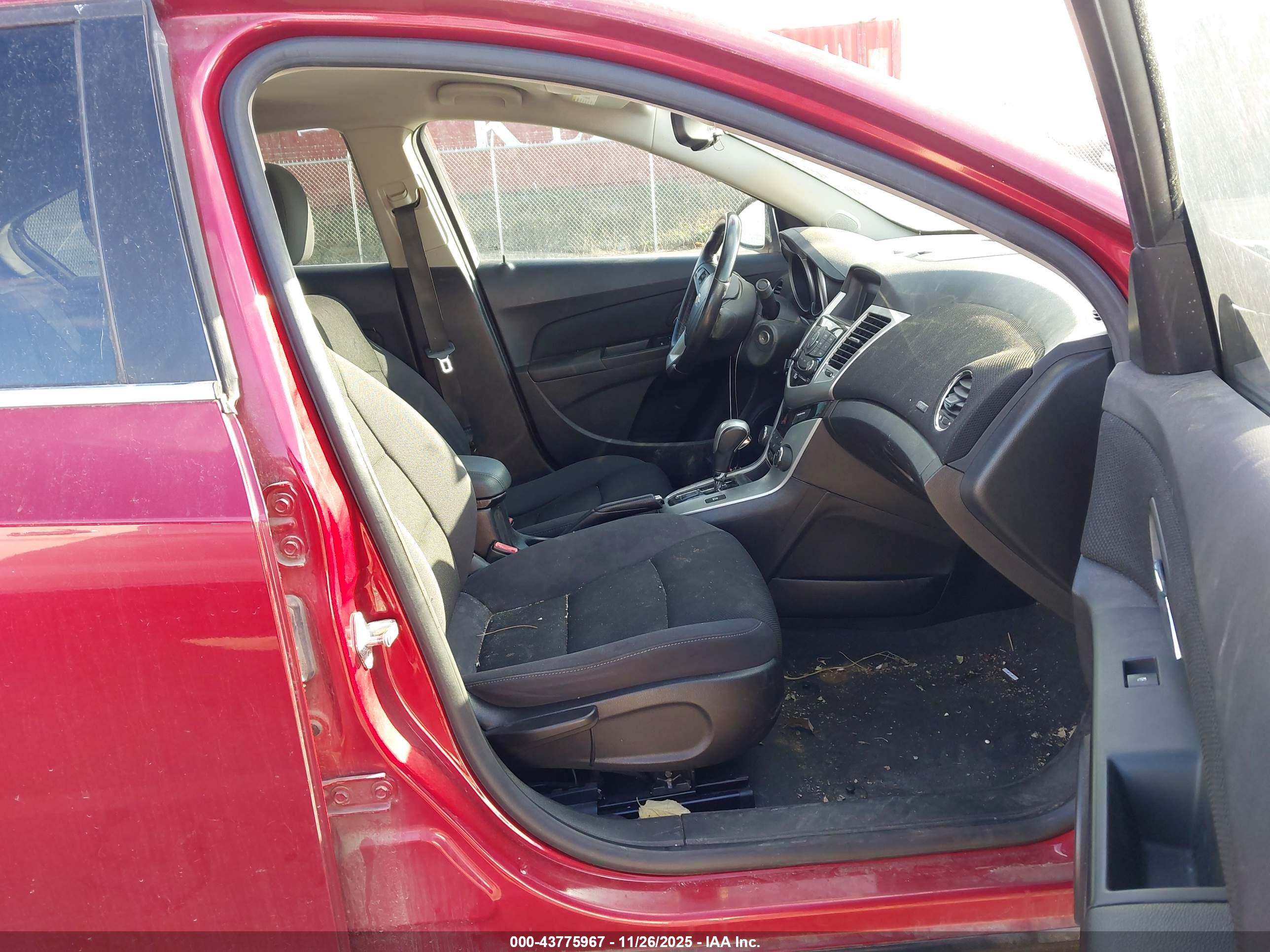 CHEVROLET CRUZE image 5