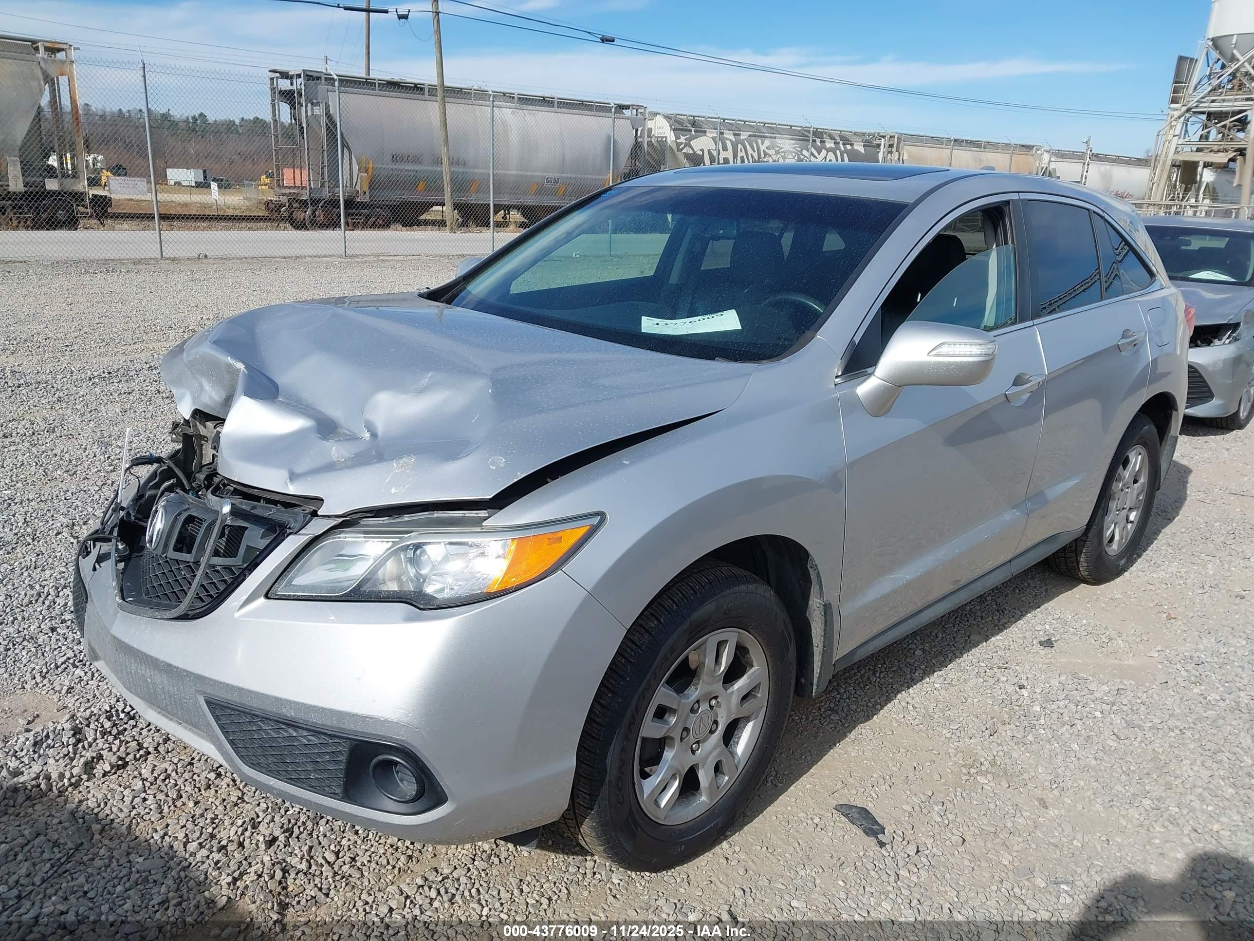 ACURA RDX image 2