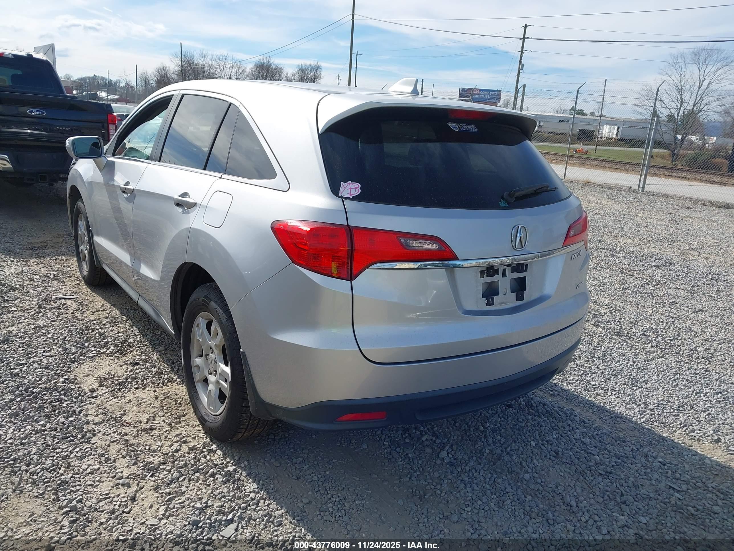 ACURA RDX image 3