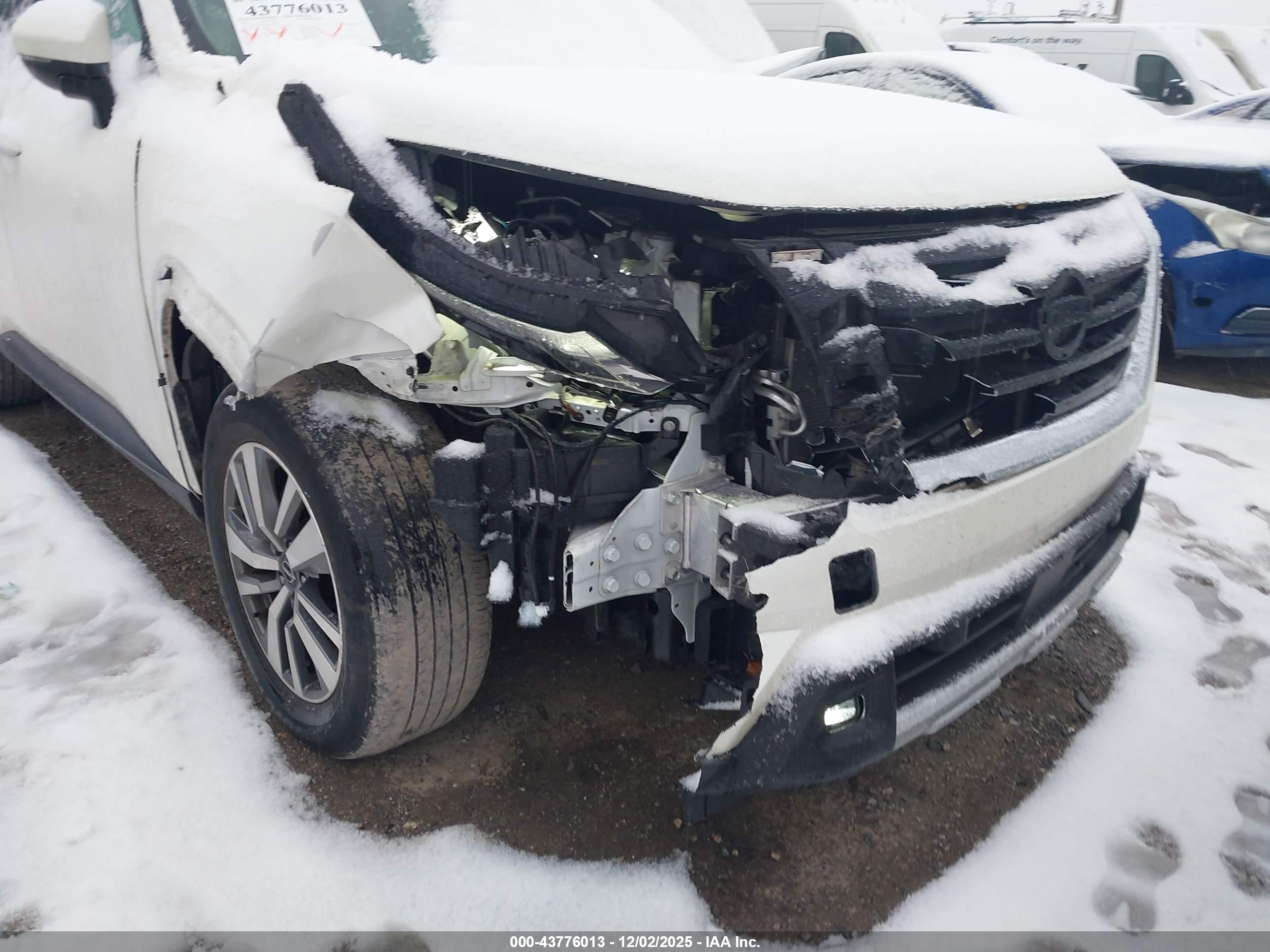 NISSAN PATHFINDER image 6
