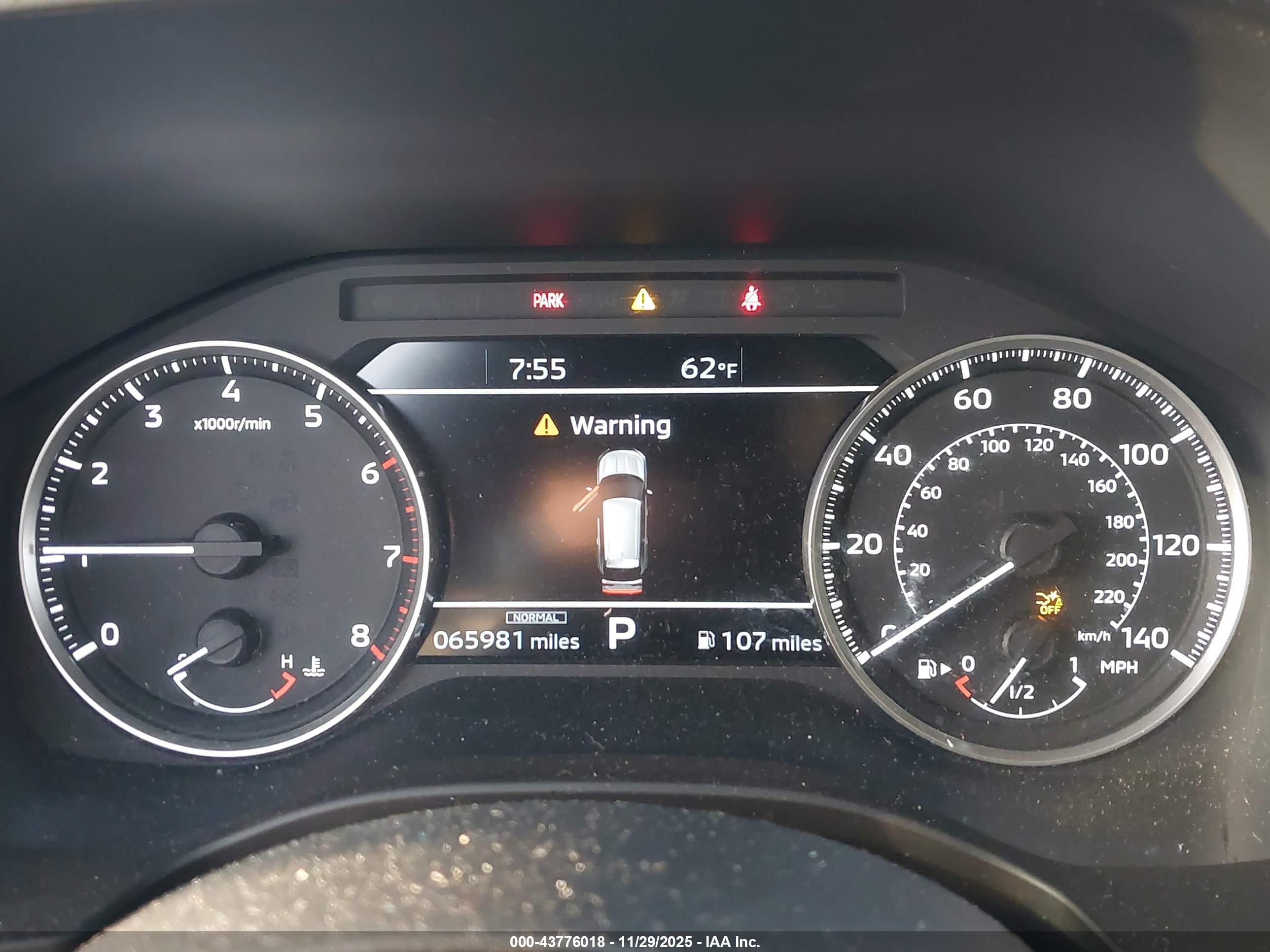 MITSUBISHI OUTLANDER image 7