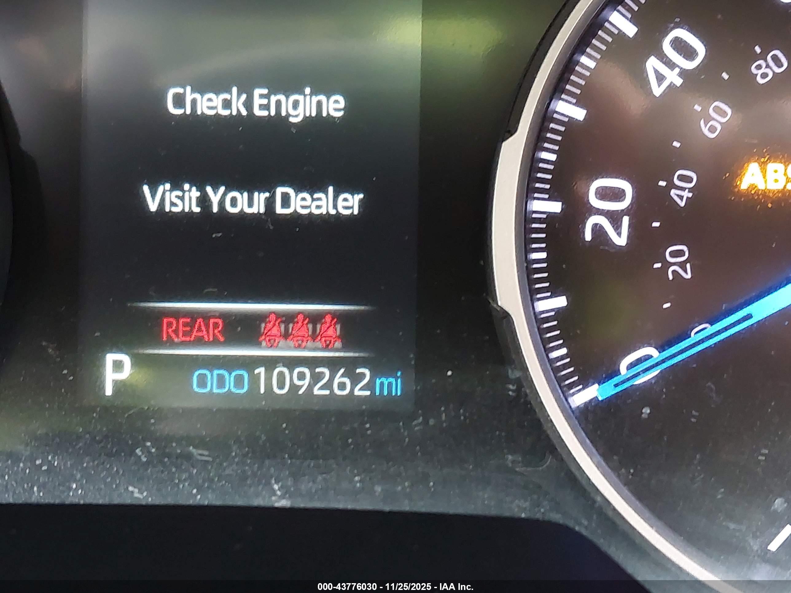 TOYOTA RAV4 image 7