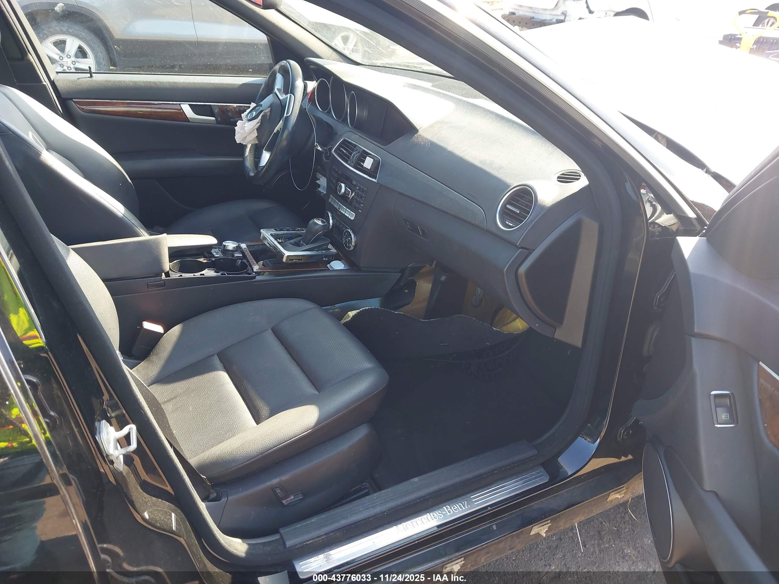 MERCEDES-BENZ C image 5