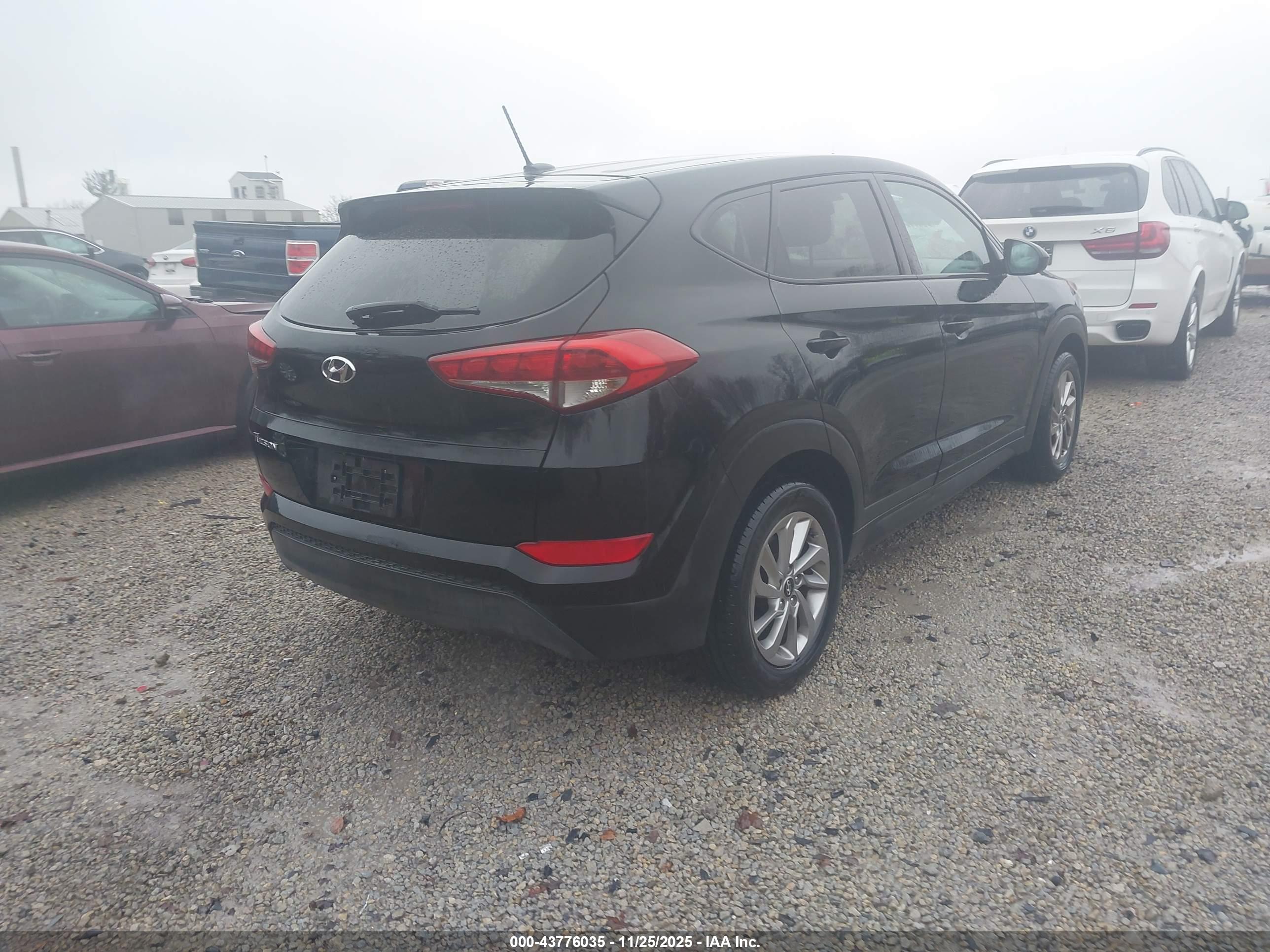 HYUNDAI TUCSON image 4