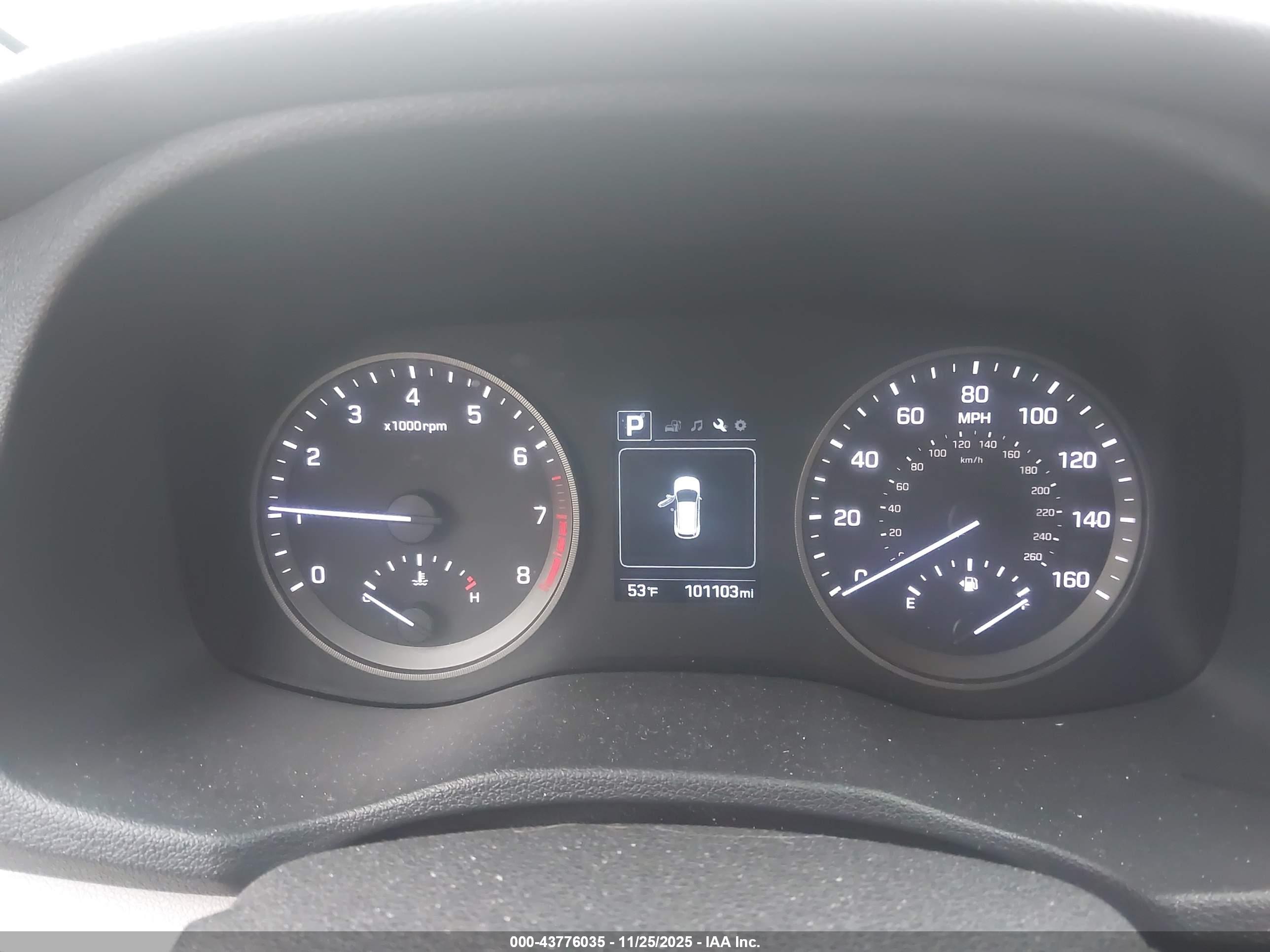 HYUNDAI TUCSON image 7