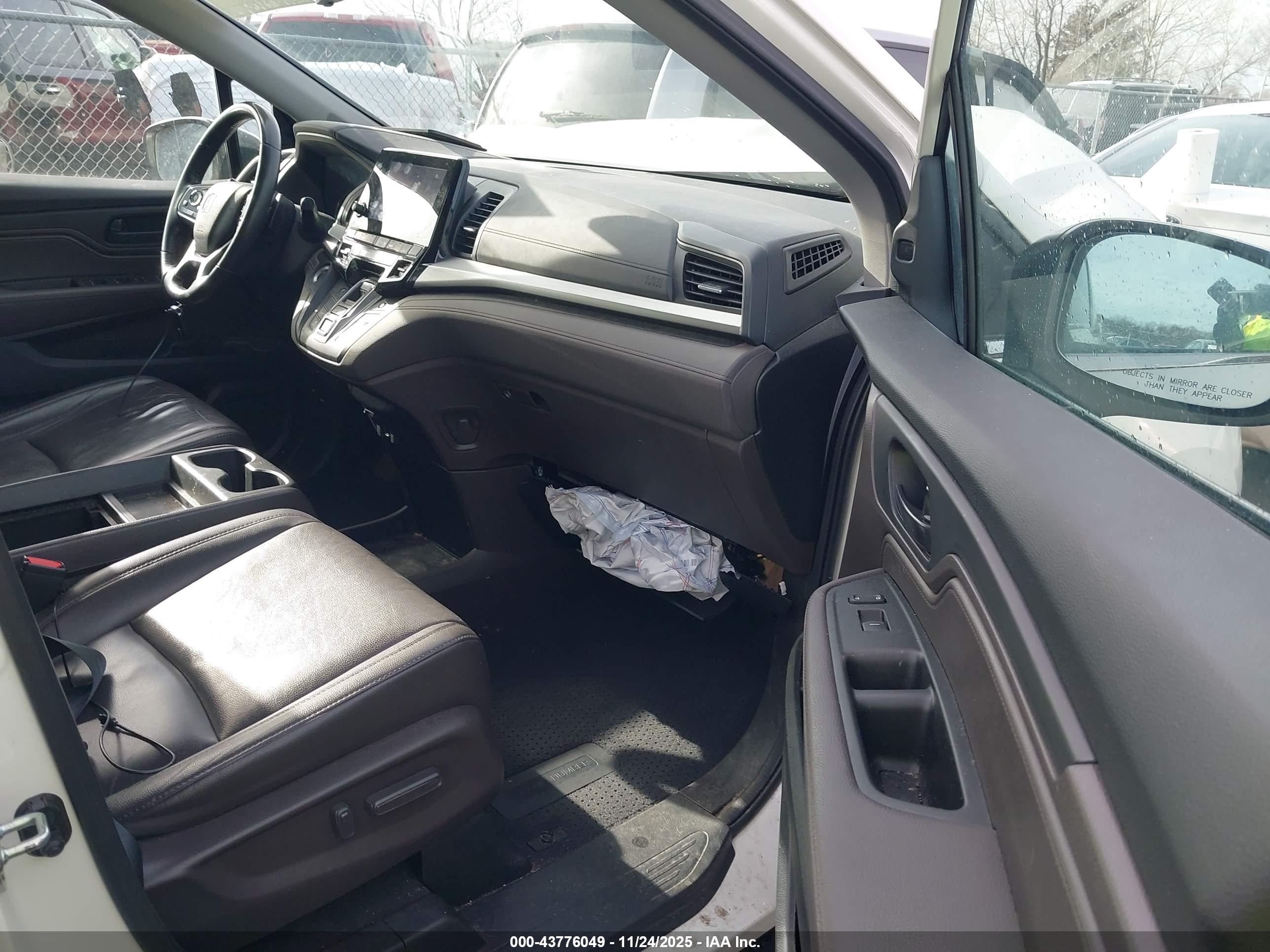 HONDA ODYSSEY image 5