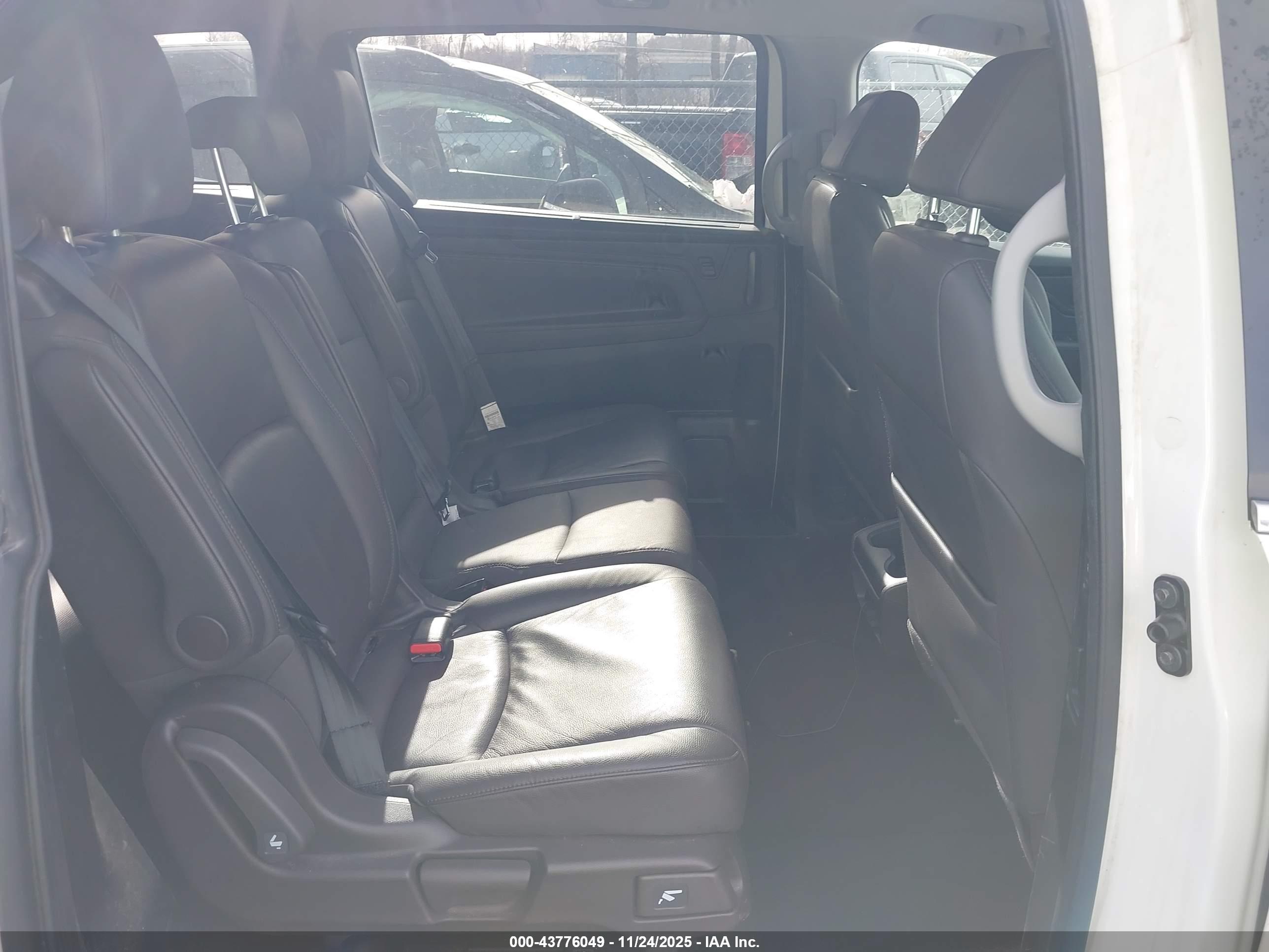 HONDA ODYSSEY image 8