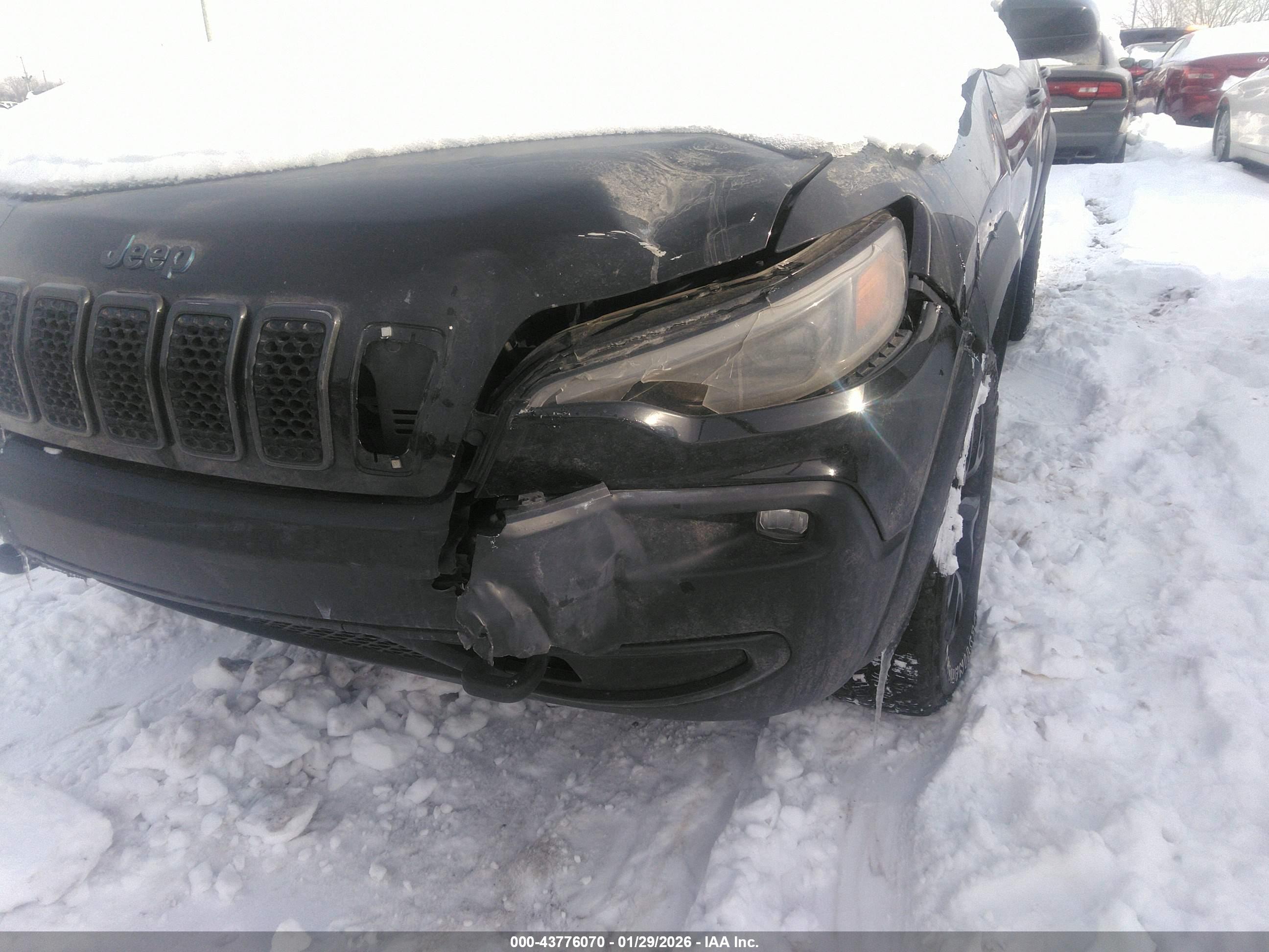 JEEP CHEROKEE image 6