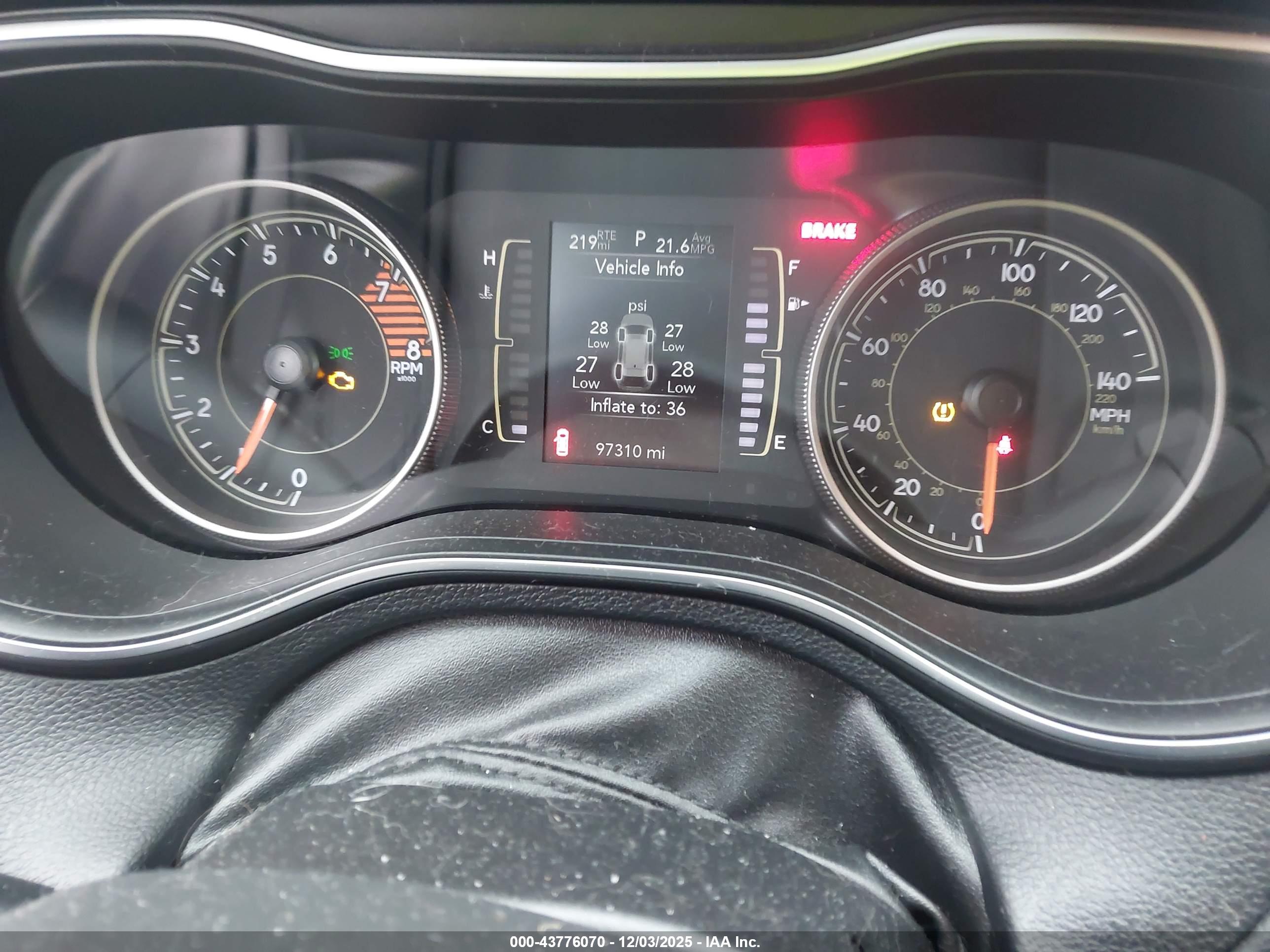JEEP CHEROKEE image 7