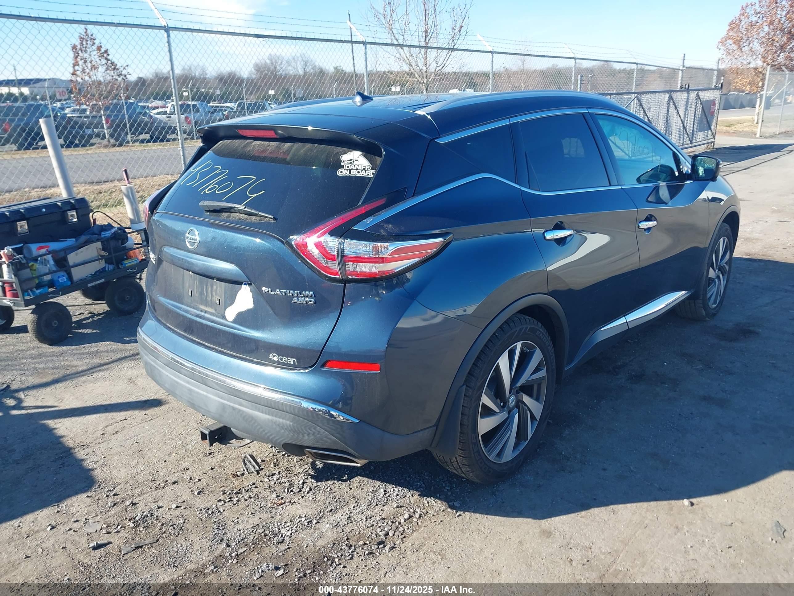 NISSAN MURANO image 4