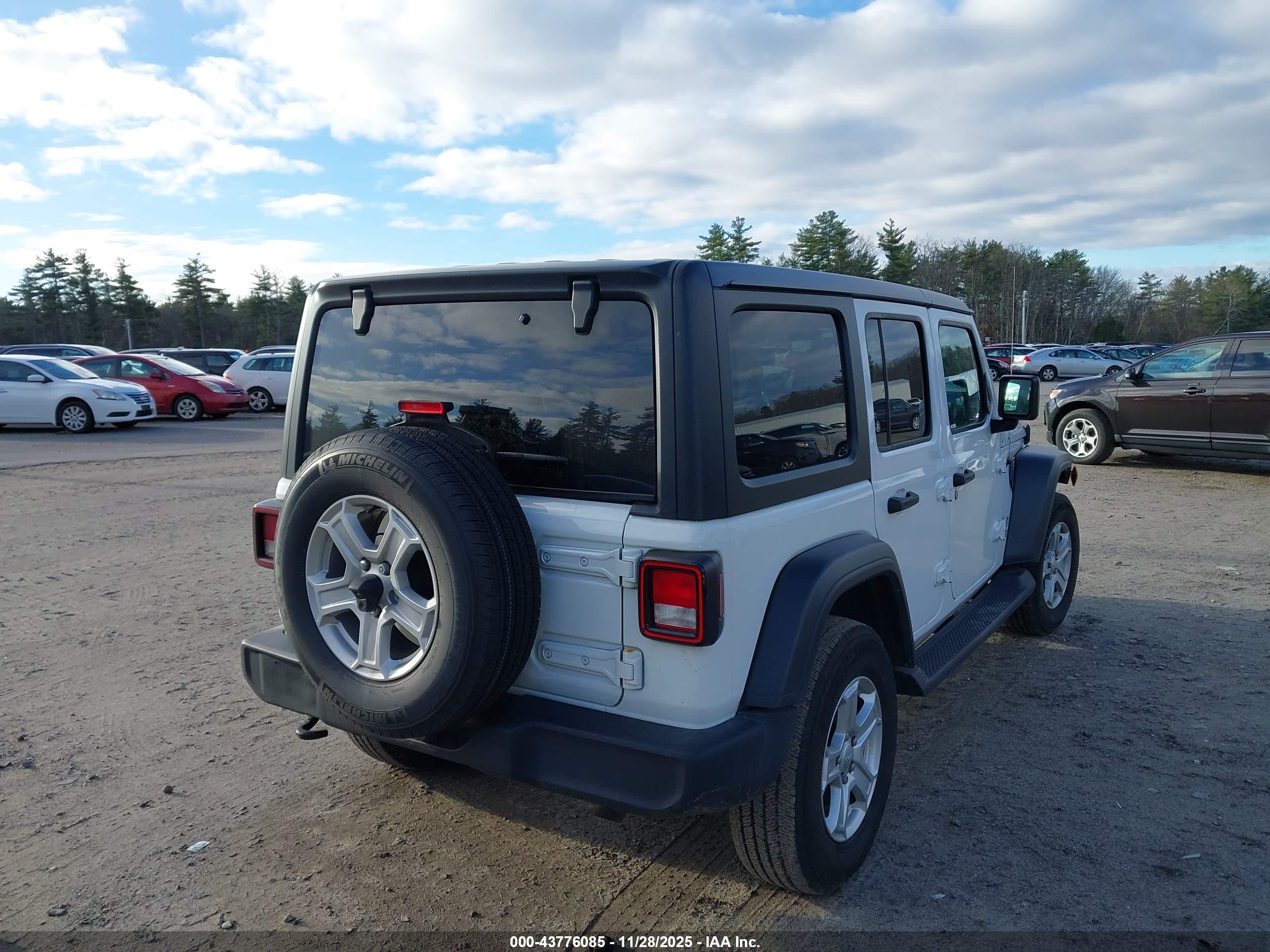 JEEP WRANGLER image 4