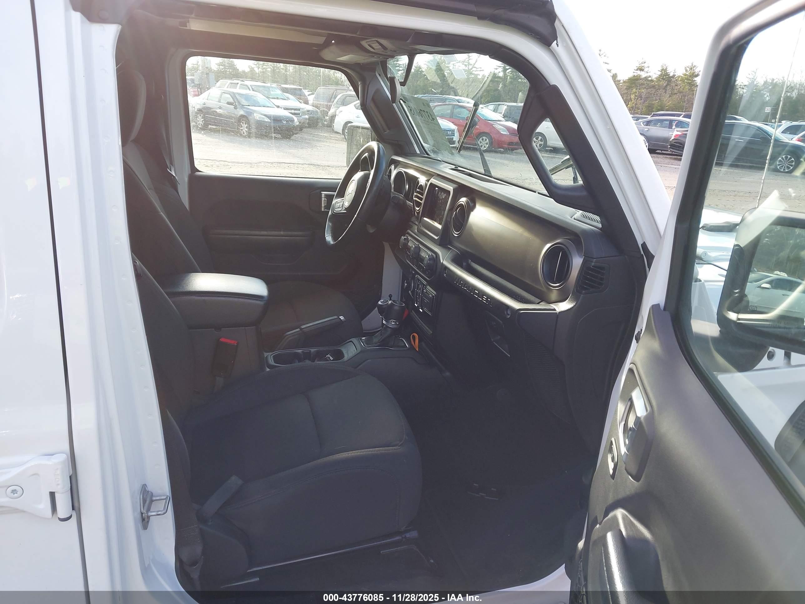 JEEP WRANGLER image 5