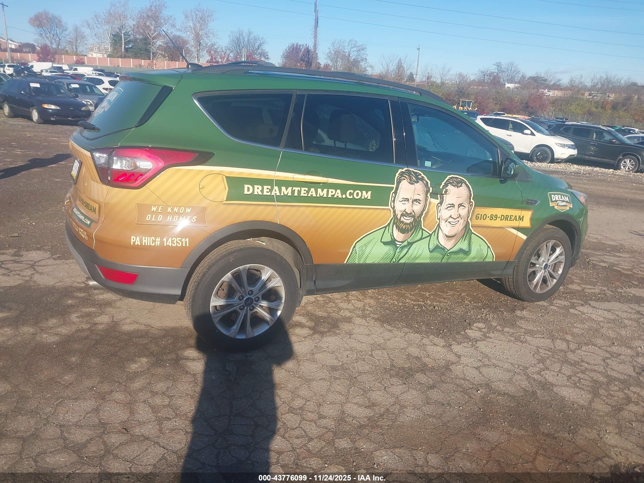 FORD ESCAPE image 4