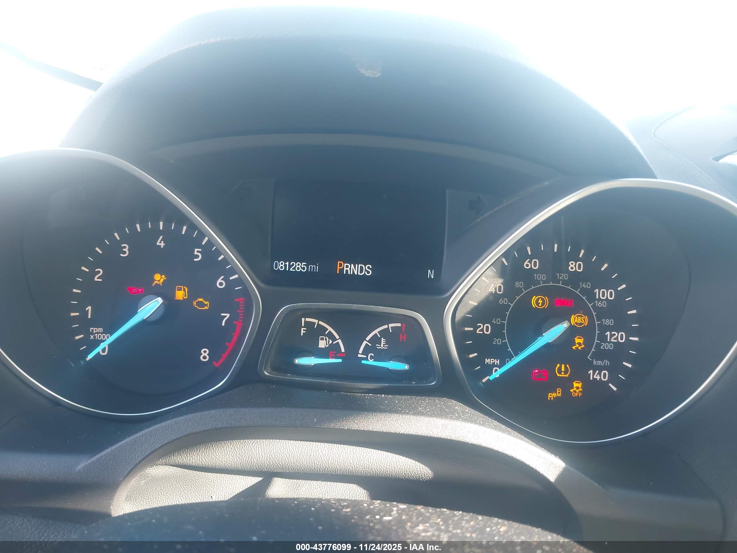 FORD ESCAPE image 7