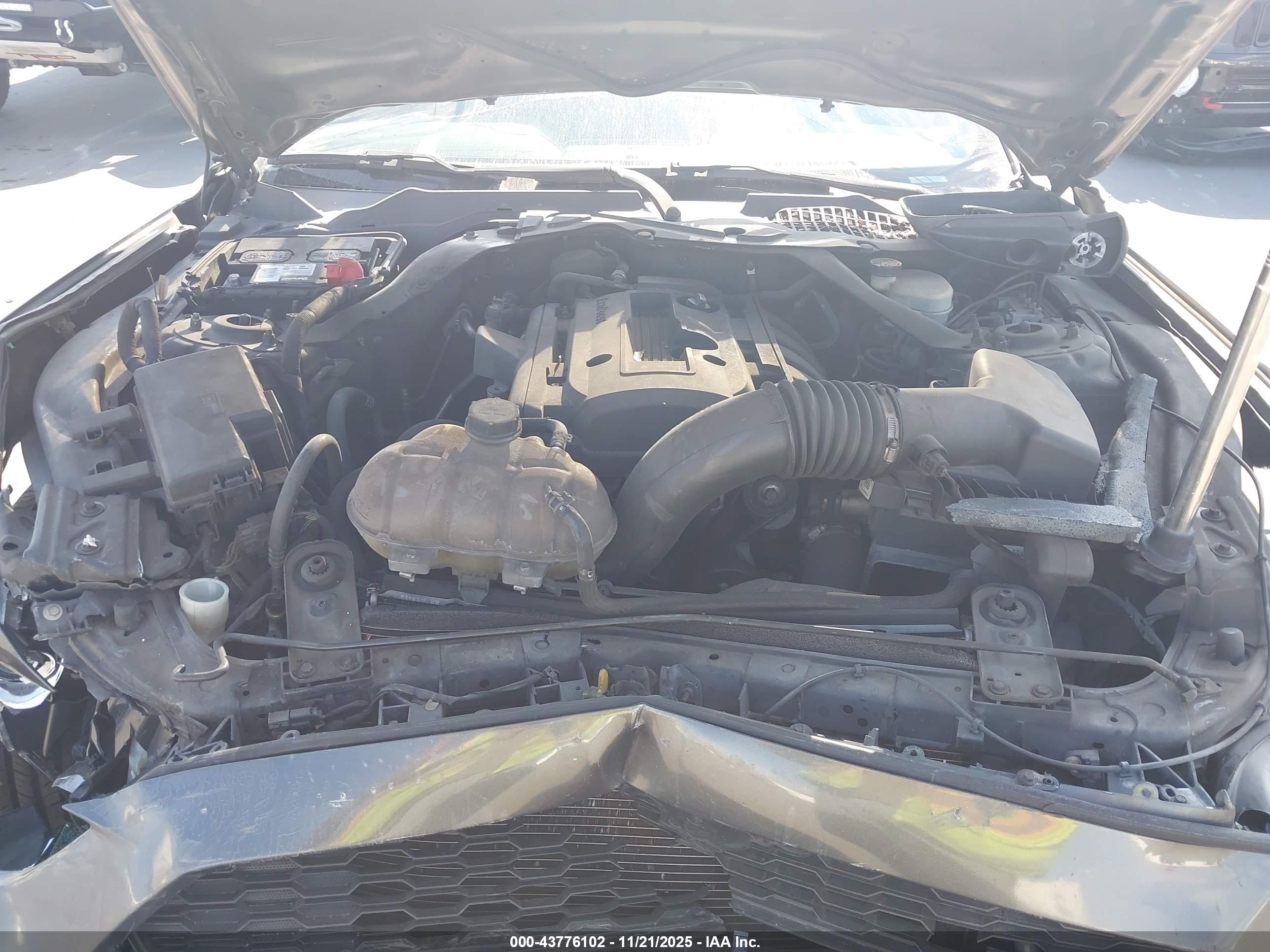 FORD MUSTANG image 10