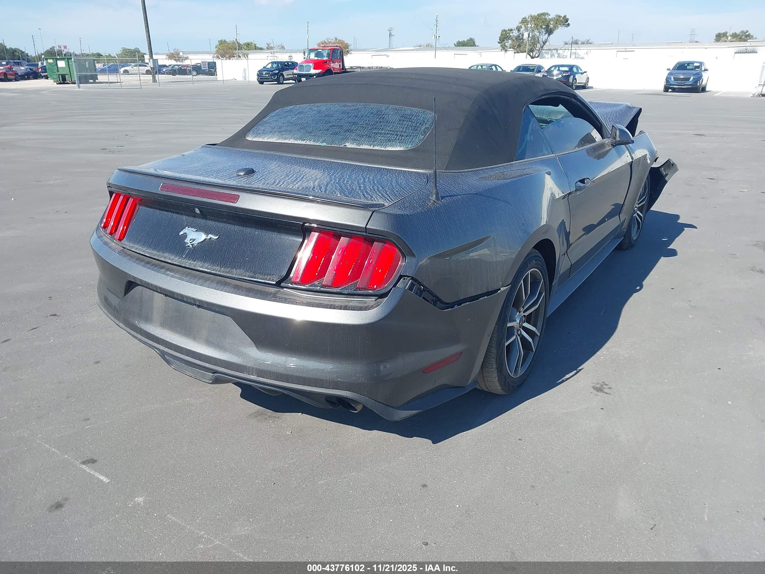 FORD MUSTANG image 4