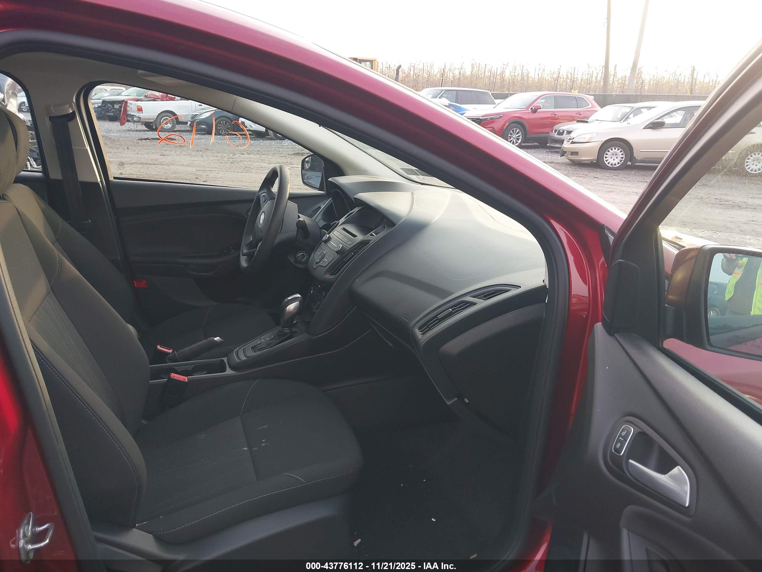 FORD FOCUS image 5