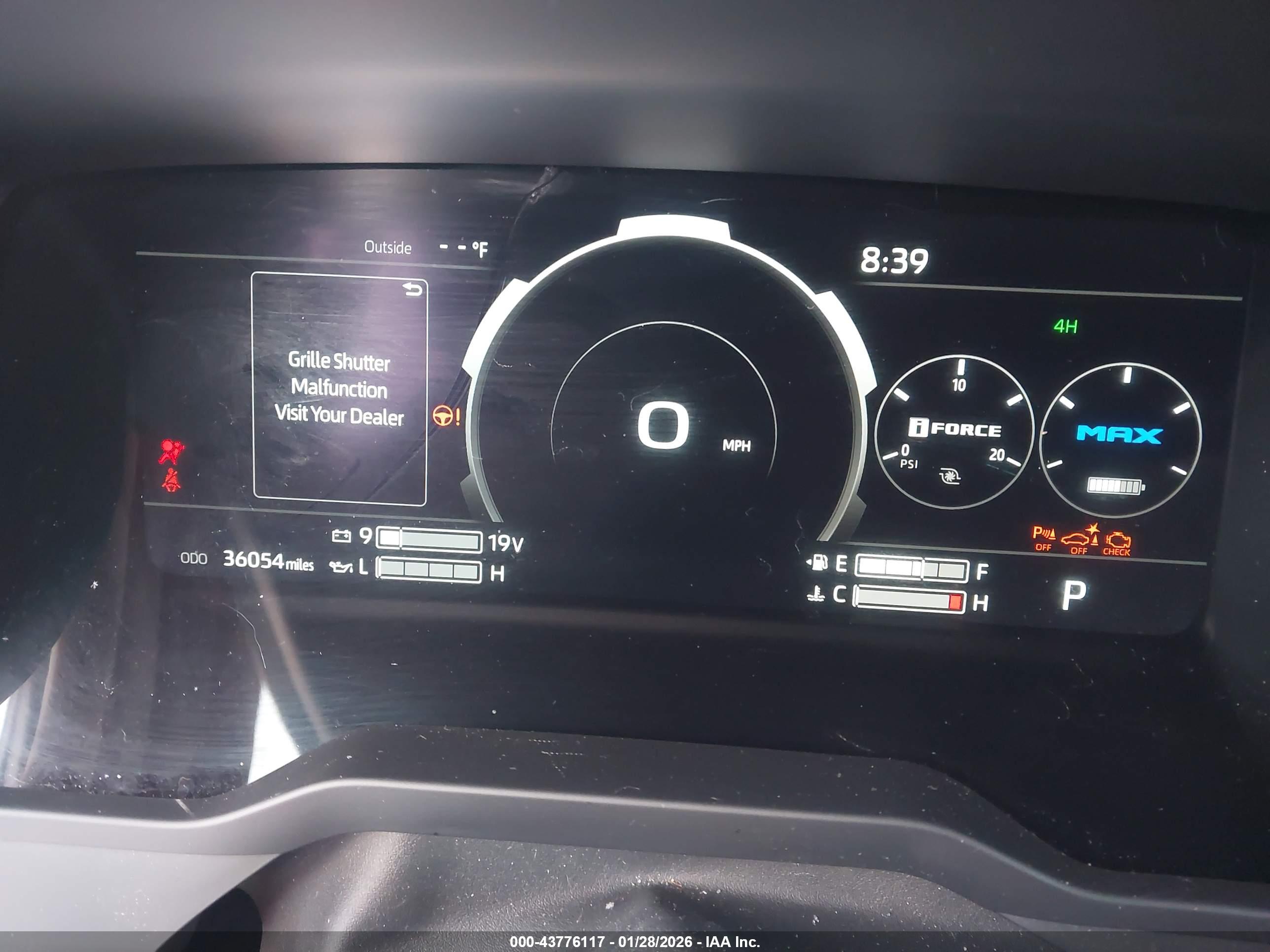 TOYOTA SEQUOIA image 7