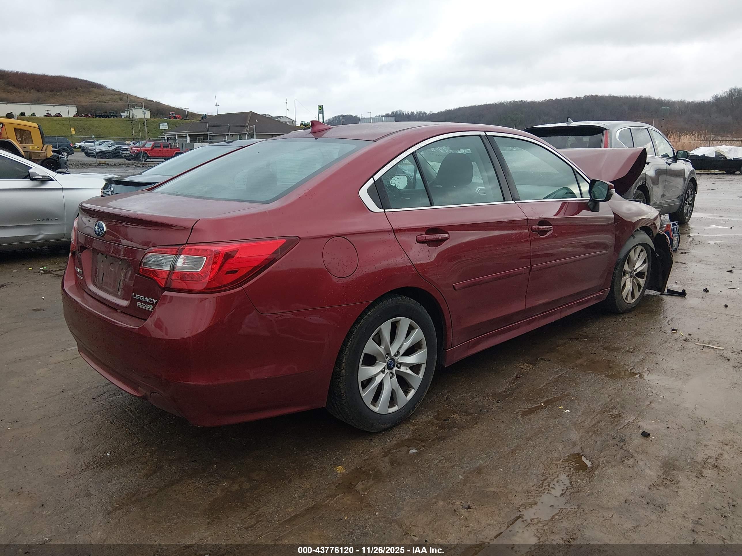 SUBARU LEGACY image 4